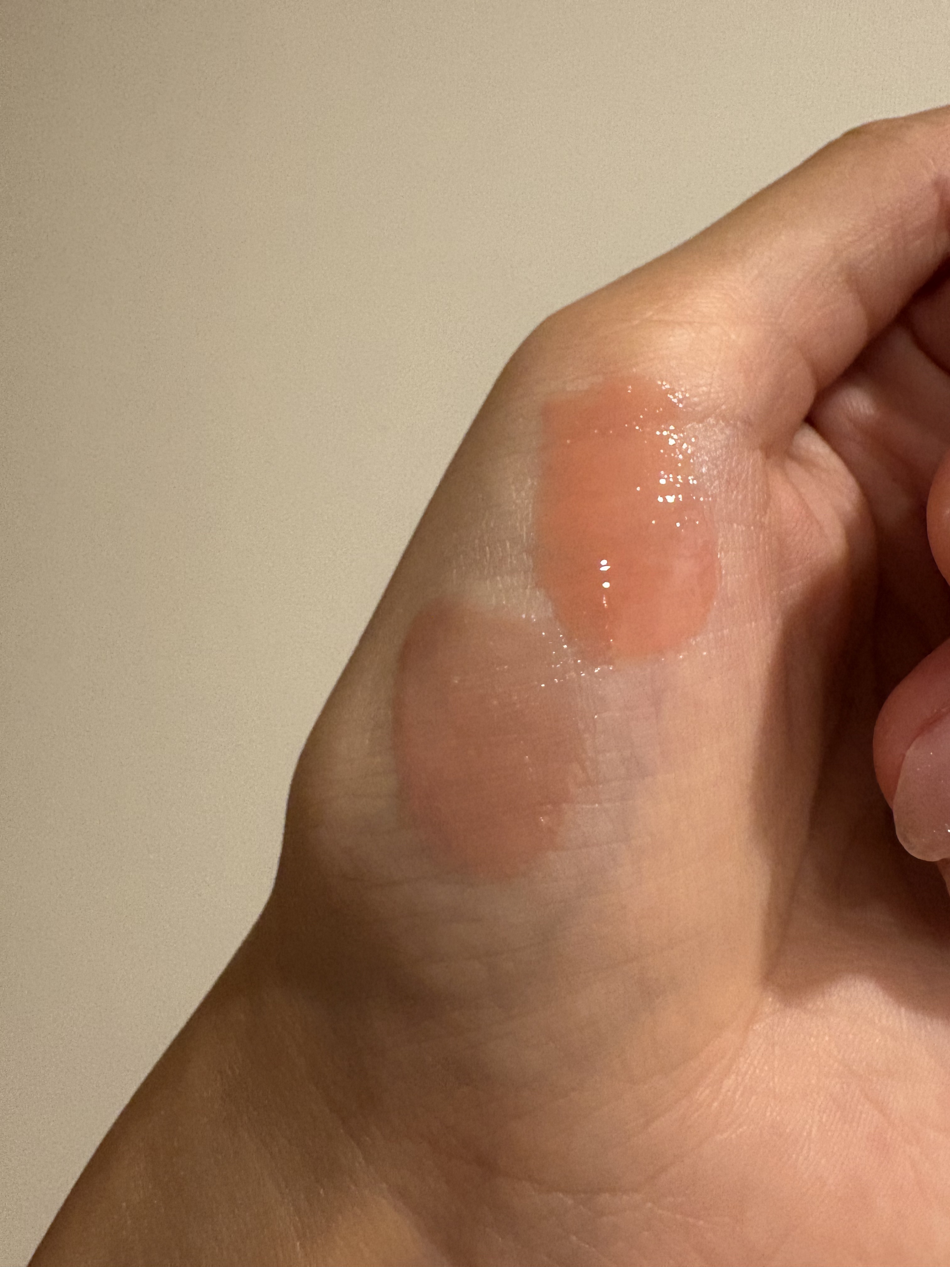 デューステインシアーリップグロス/Milk Touch/リップグロスを使ったクチコミ（3枚目）