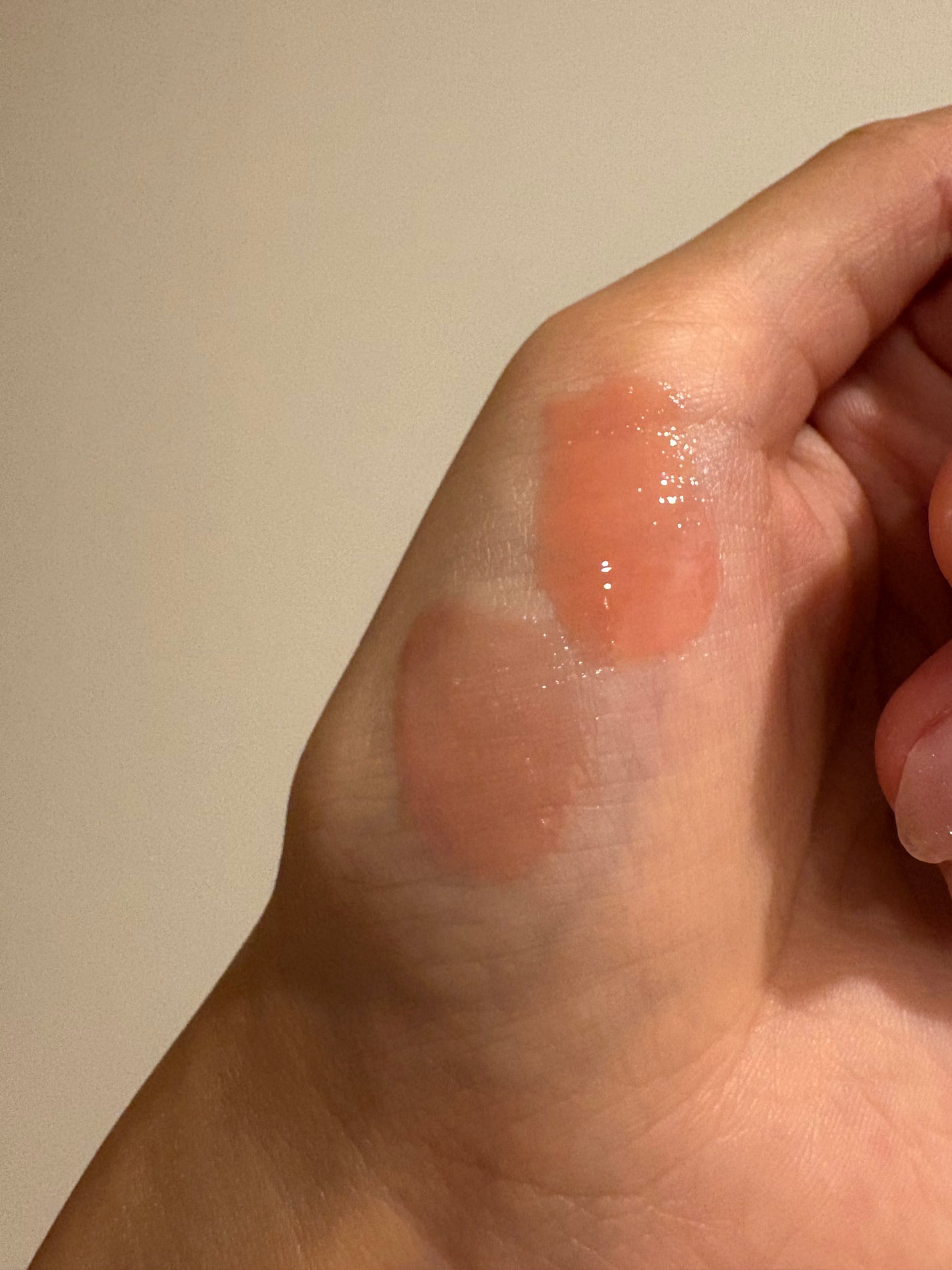 デューステインシアーリップグロス/Milk Touch/リップグロスを使ったクチコミ(3枚目)