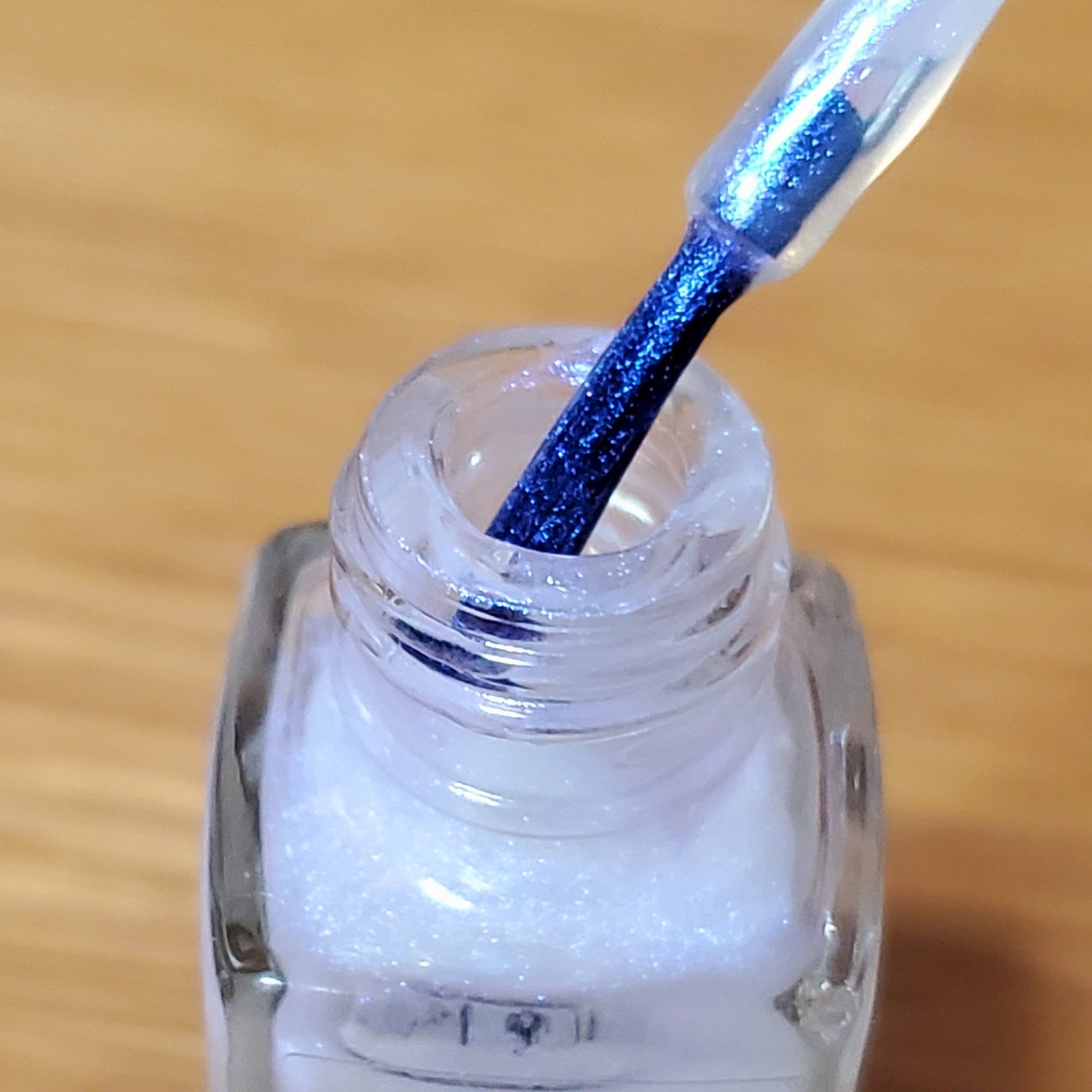 ネイルホリック 偏光 トップコート/ネイルホリック/ネイルトップコートを使ったクチコミ(2枚目)