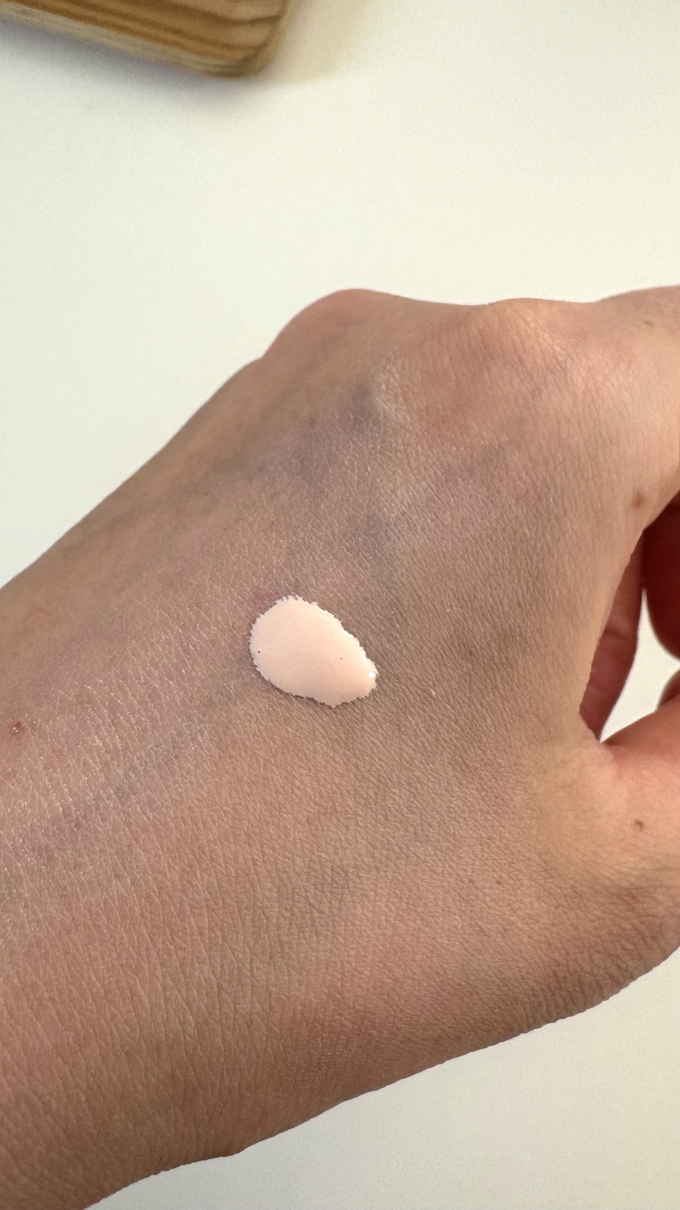 クレ・ド・ポー ボーテ ヴォワールルミヌ/クレ・ド・ポー ボーテ/化粧下地を使ったクチコミ（3枚目）