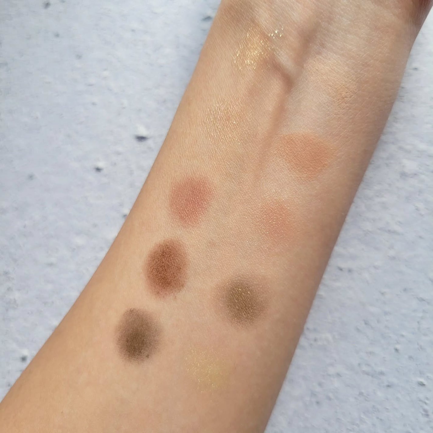 ライトオンアイズシャドウパレット/ルミル/アイシャドウパレットを使ったクチコミ(4枚目)