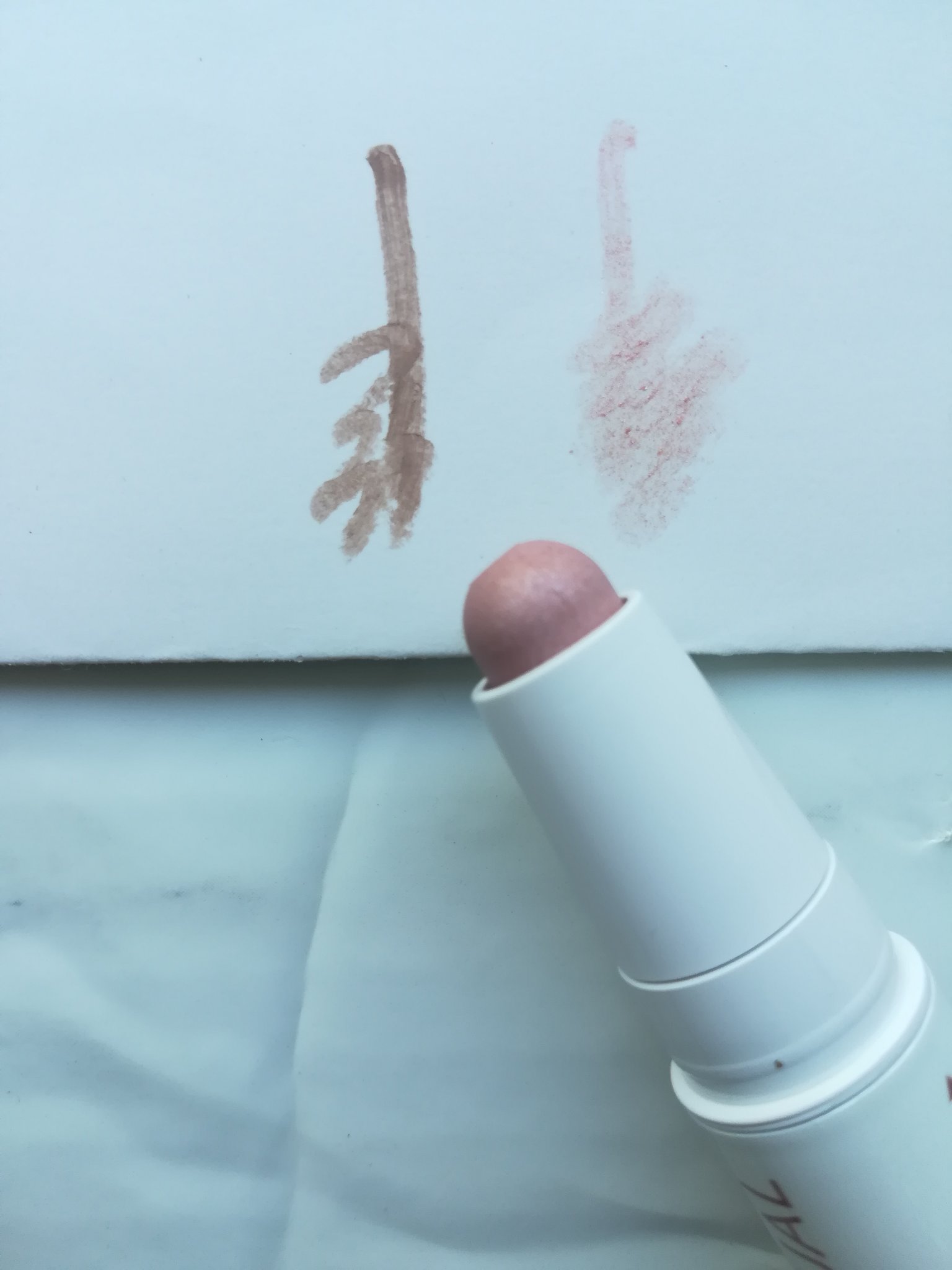 アイムマルチスティック デュアル/i’m meme/シェーディングを使ったクチコミ（3枚目）