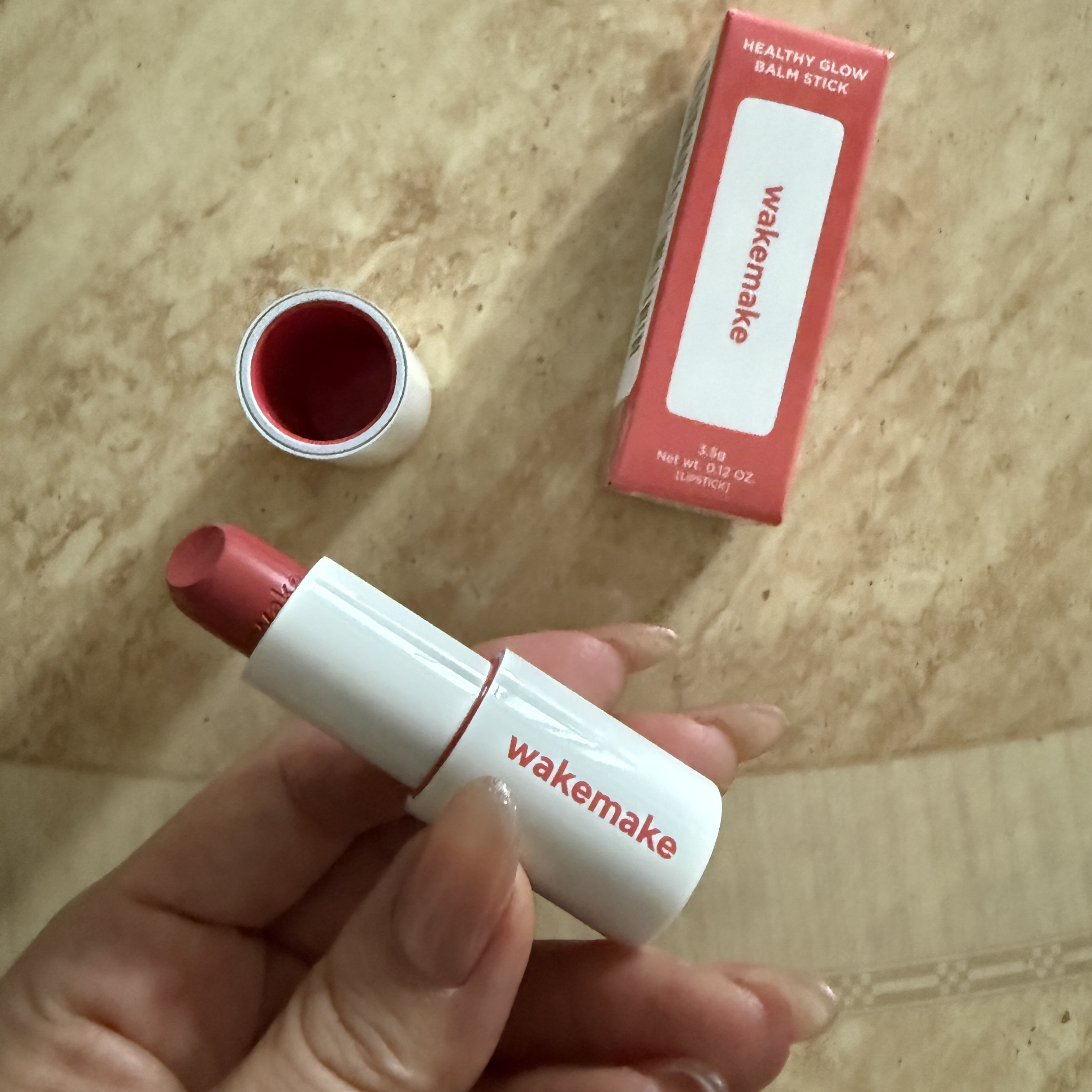 ヘルシーグロウバームスティック/wakemake/口紅を使ったクチコミ（1枚目）
