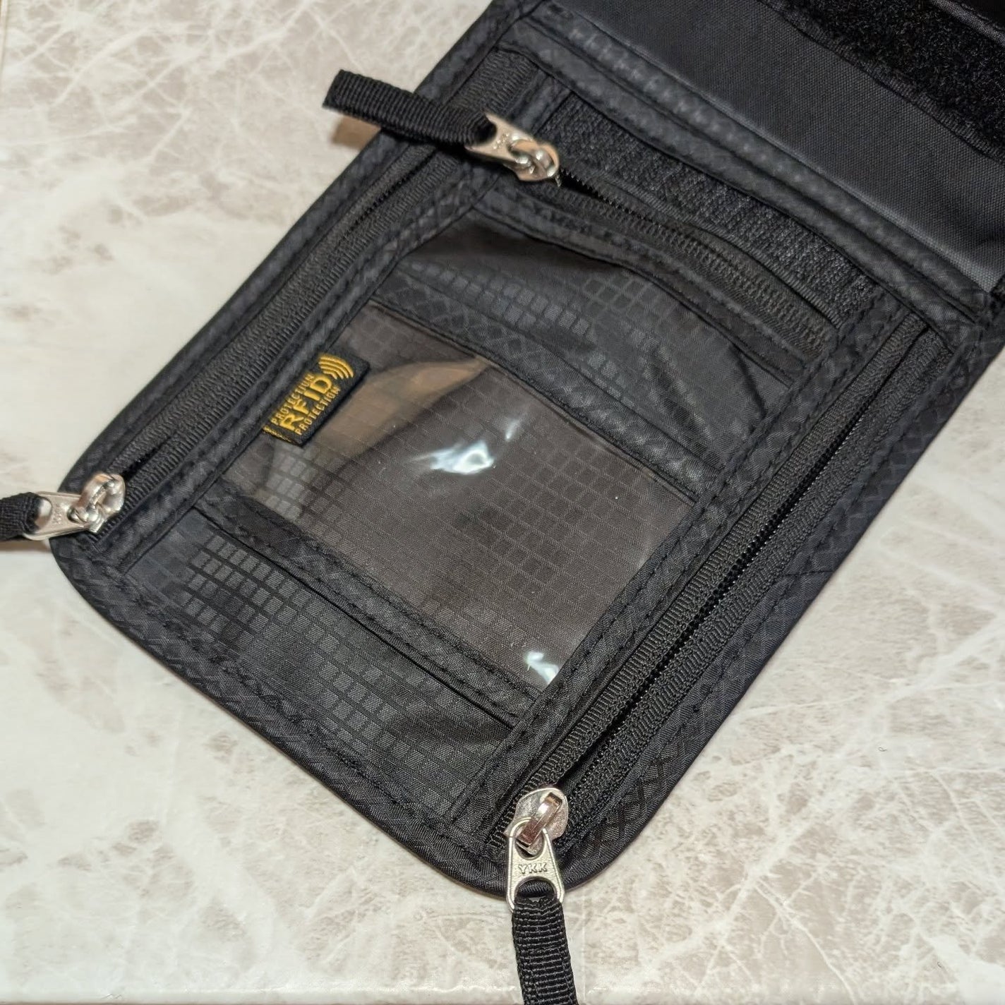 ir_uuy on LIPS 「株式会社バンラボ様よりパスポートケースお試しさせていただきまし..」(3枚目)