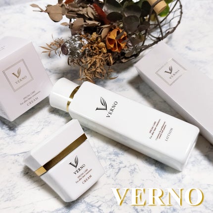 いちごみるく on LIPS 「皮膚科学研究チームが立ち上げたスキンケアブランドVERNOSK..」(1枚目)