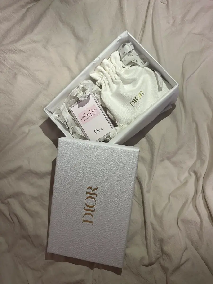 ミス ディオール ブルーミング ブーケ(オードゥトワレ)/Dior/香水(レディース)を使ったクチコミ（2枚目）