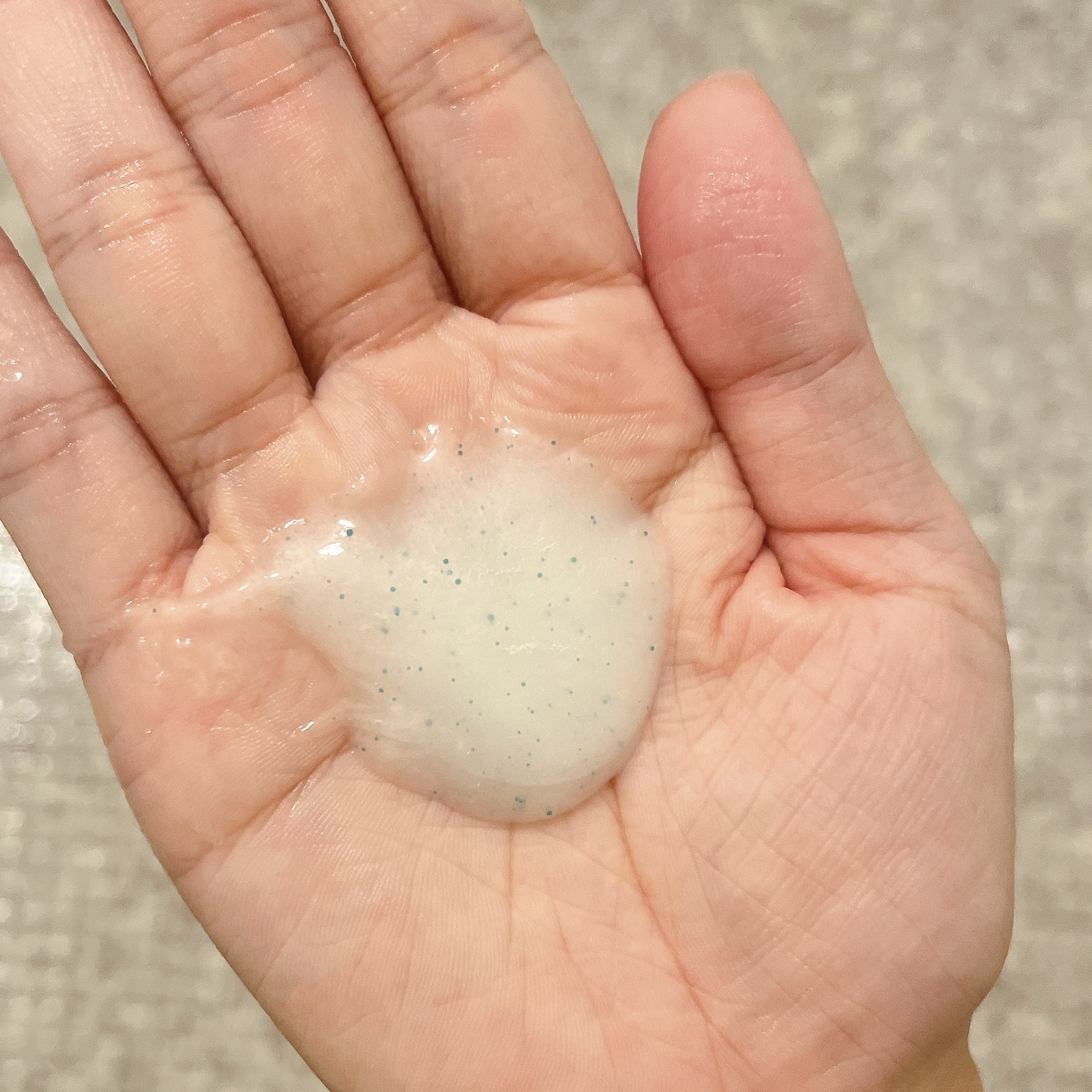 クナイプ スクラブボディウォッシュ ミント&ユーカリの香り/クナイプ/ボディスクラブを使ったクチコミ（3枚目）