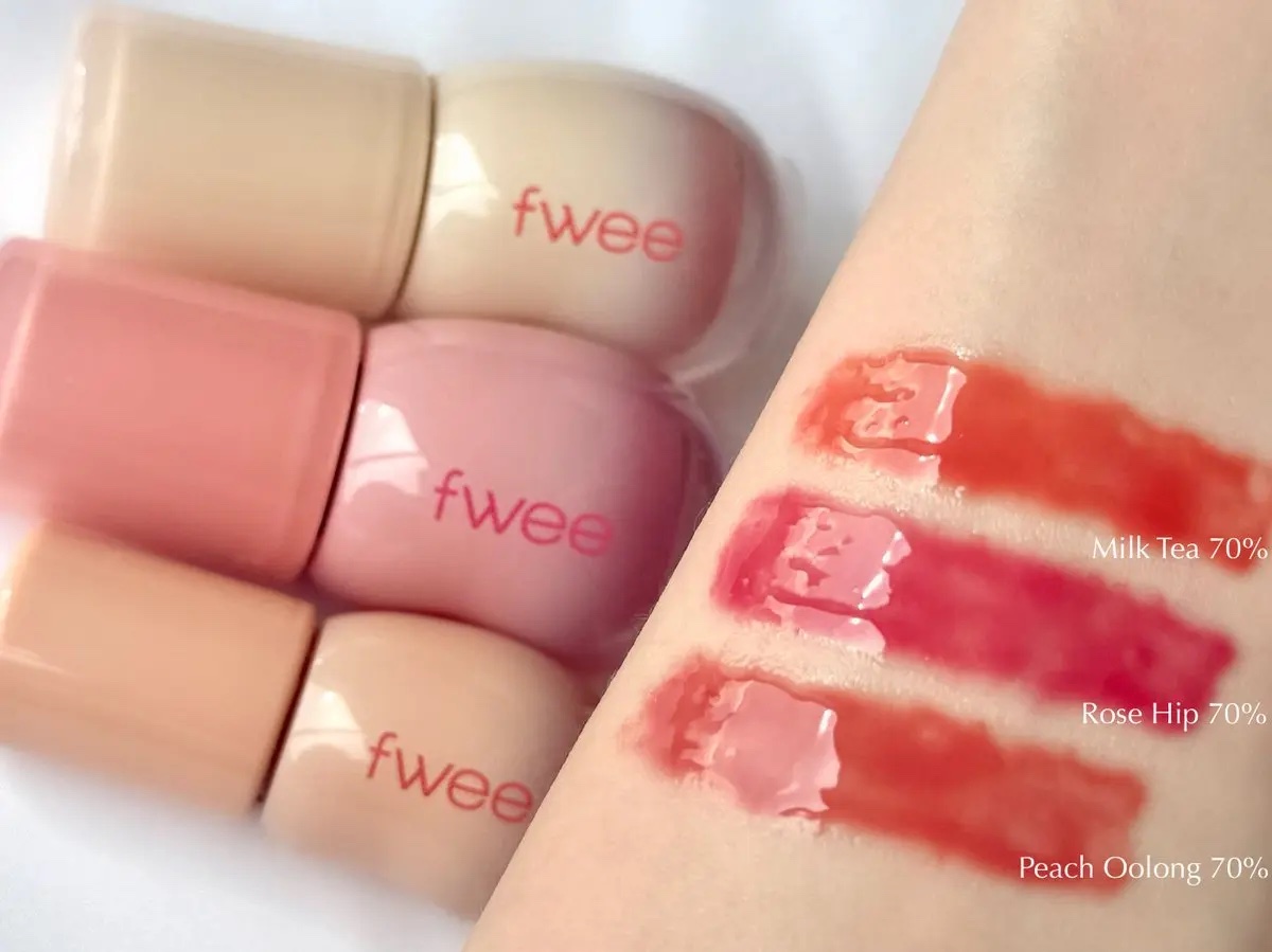 フィー 3Dボリューミンググロス/fwee/リップグロスを使ったクチコミ（2枚目）