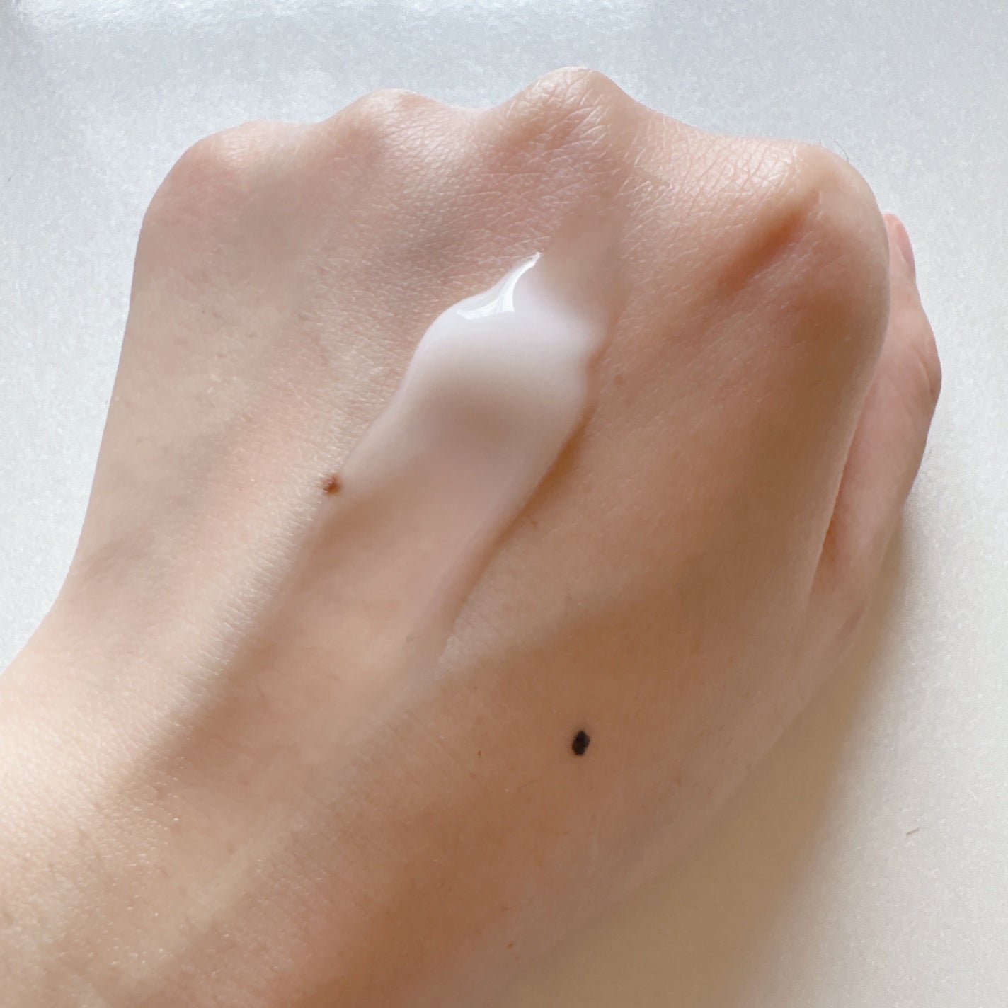 アトリックス ビューティーチャージプレミアム シワ改善 ハンドジェルクリーム 無香料/アトリックス/ハンドクリームを使ったクチコミ(3枚目)