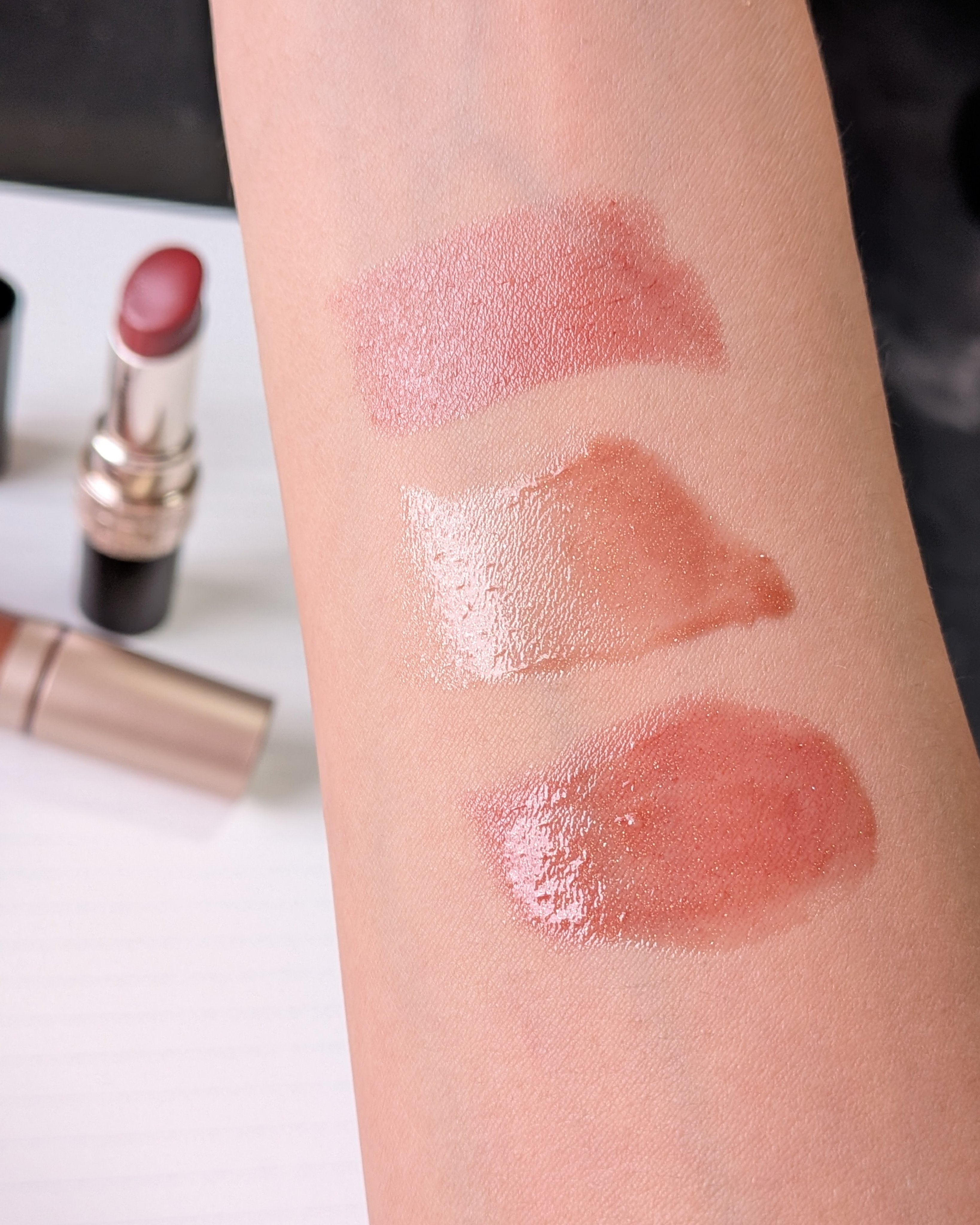 ミネラリスト リップ グロスバーム  ウォームス（限定色）/bareMinerals/リップグロスを使ったクチコミ（2枚目）