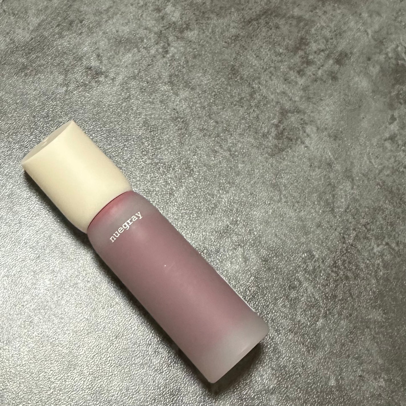 デイリームードマットリキッド/nuegray/リップグロスを使ったクチコミ(2枚目)