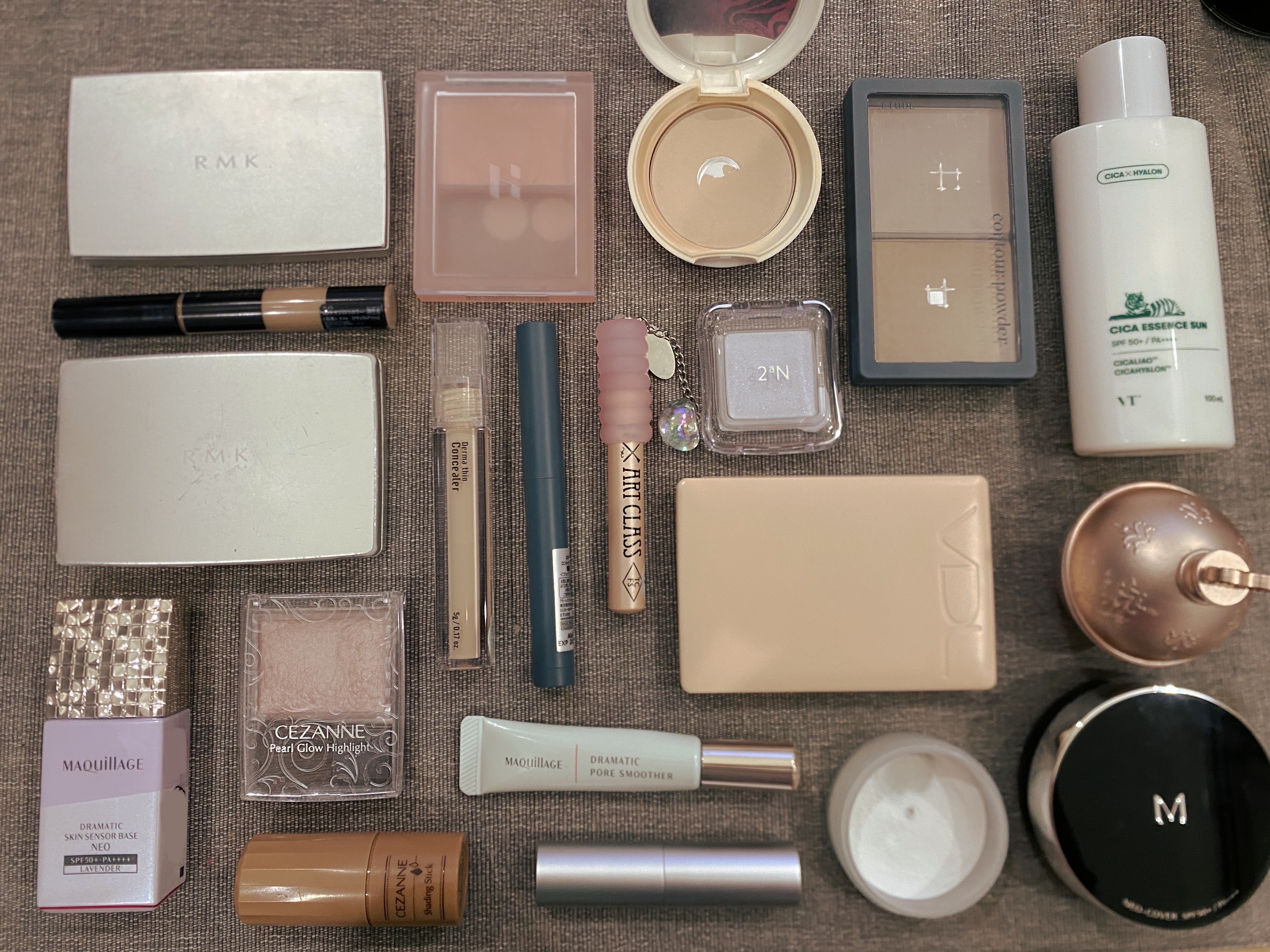 ウォーターリズムグロウティント 25 NUTTY PINK（ミニ） /TIRTIR(ティルティル)/リップティントを使ったクチコミ（1枚目）