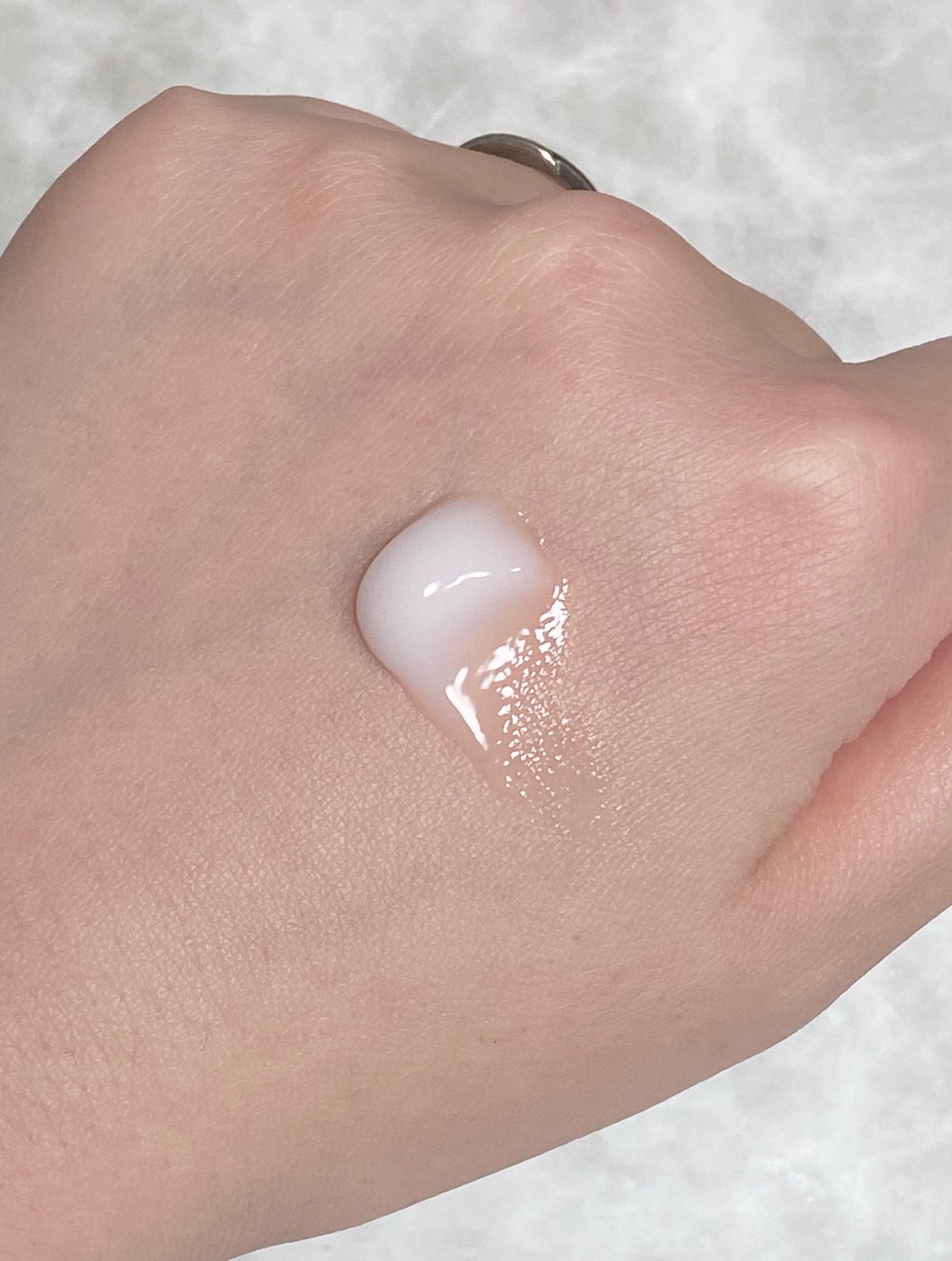 アトリックス ビューティーチャージプレミアム シワ改善 ハンドジェルクリーム 無香料/アトリックス/ハンドクリームを使ったクチコミ（2枚目）