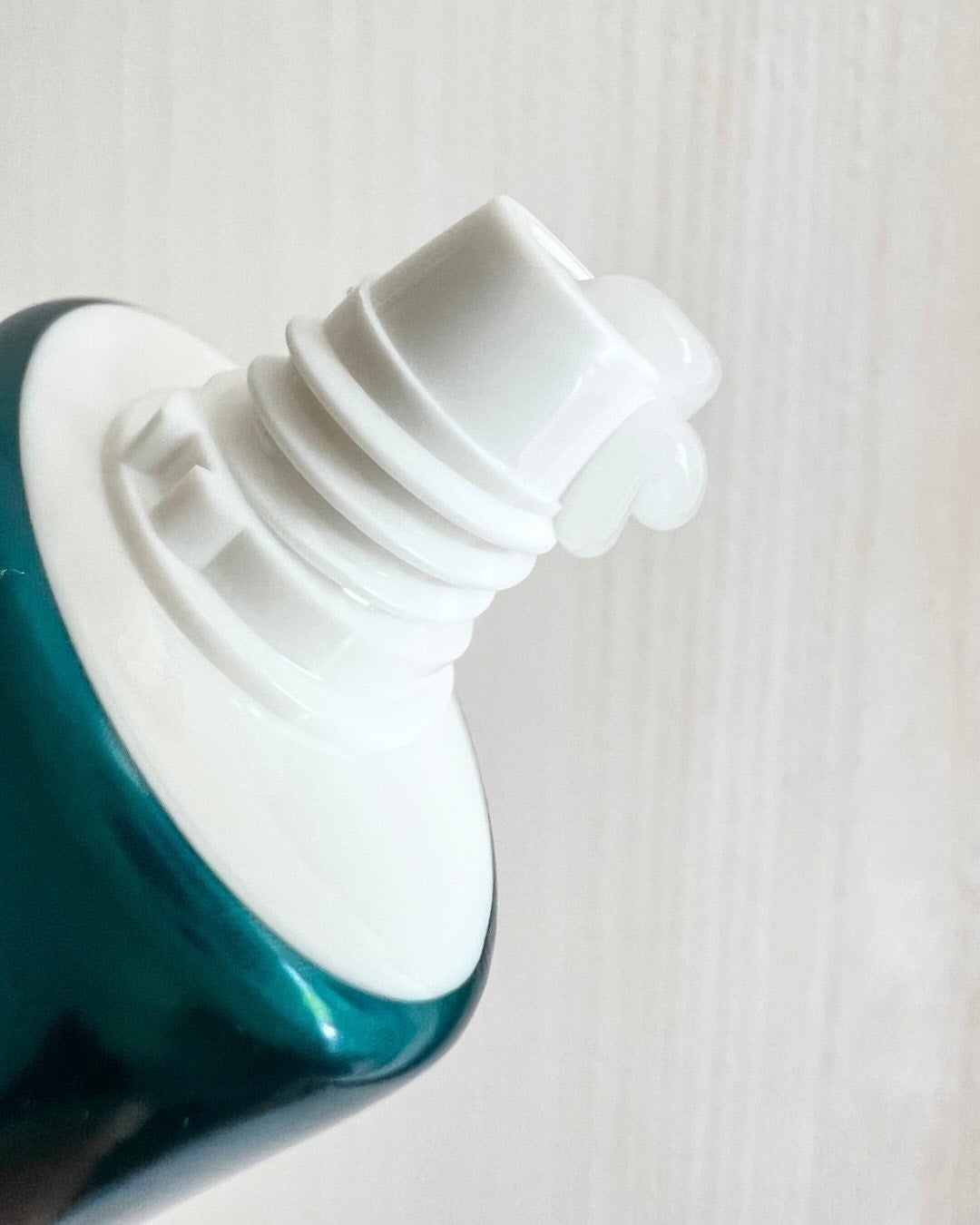 アトリックス ビューティーチャージプレミアム シワ改善 ハンドジェルクリーム 無香料/アトリックス/ハンドクリームを使ったクチコミ(2枚目)