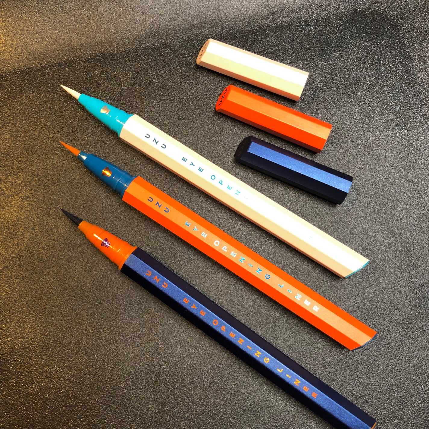 EYE OPENING LINER/UZU BY FLOWFUSHI/アイライナーを使ったクチコミ(6枚目)