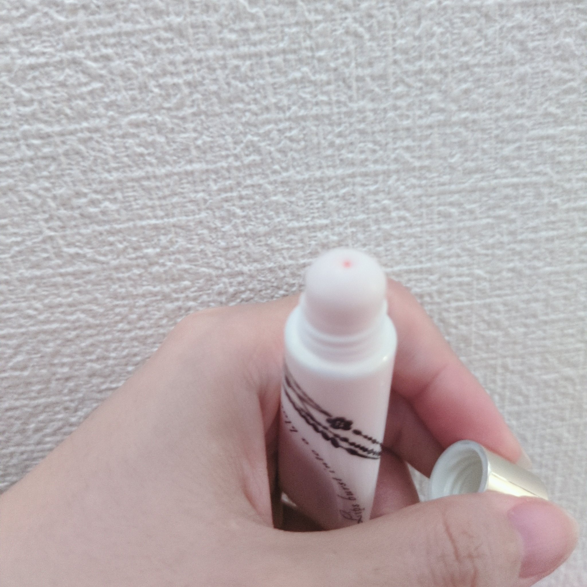 インテグレート サクラドロップエッセンスのクチコミ「【使った商品】
インテグレート　サクラドロップエッセンス　さくらいろ

【商品の特徴】
うるお.....」（2枚目）