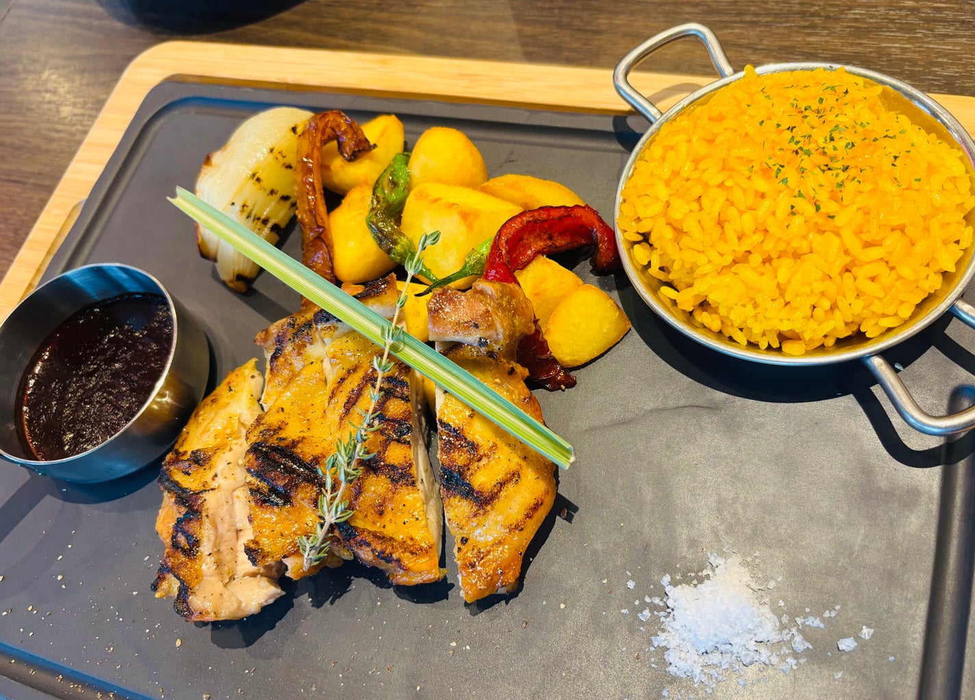 chiekotan on LIPS 「渋谷駅近く、セルベサ・ジャパン渋谷アクシュ店@cerveza_..」(2枚目)