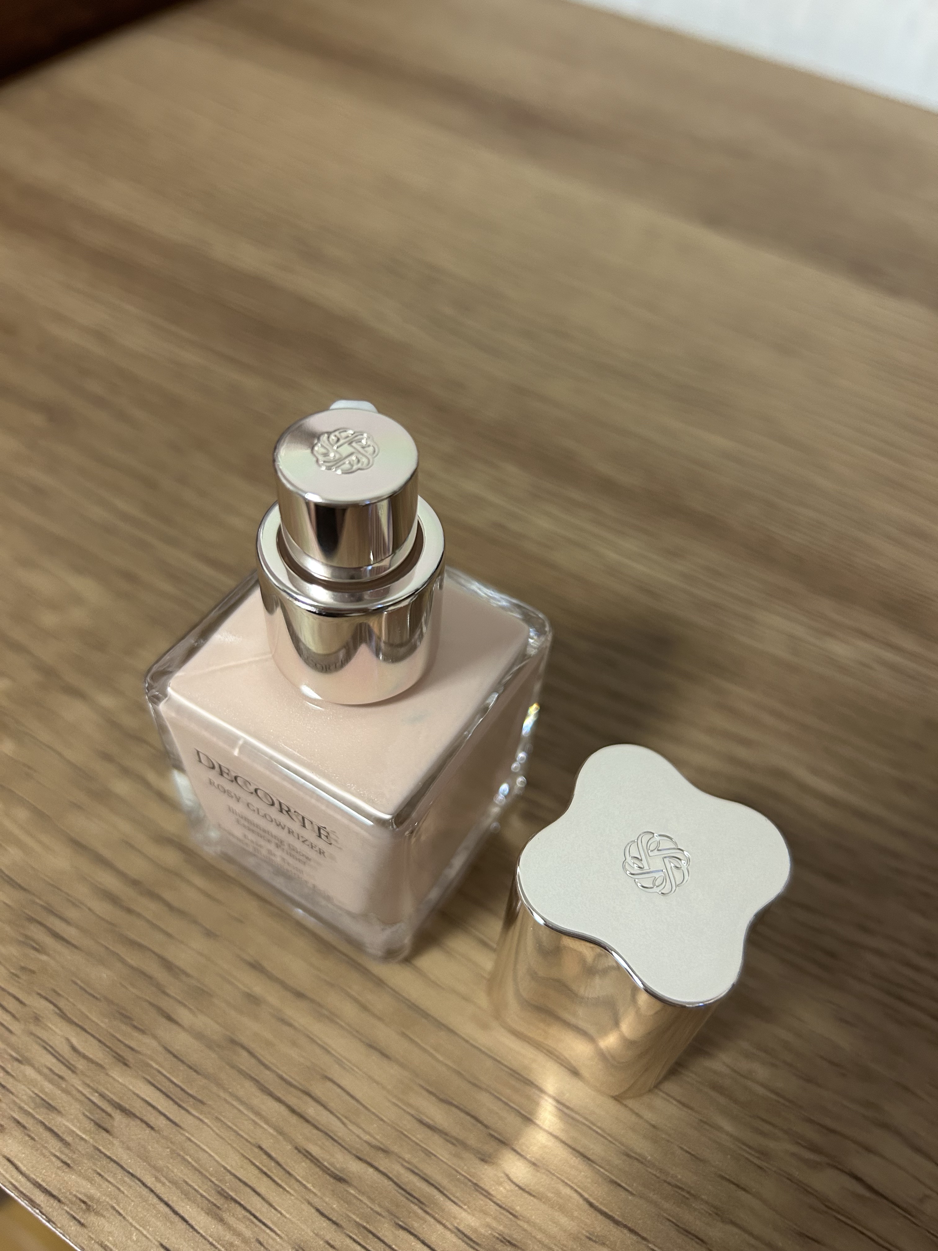 コスメデコルテ ロージー グロウライザー +/DECORTÉ/化粧下地を使ったクチコミ（3枚目）