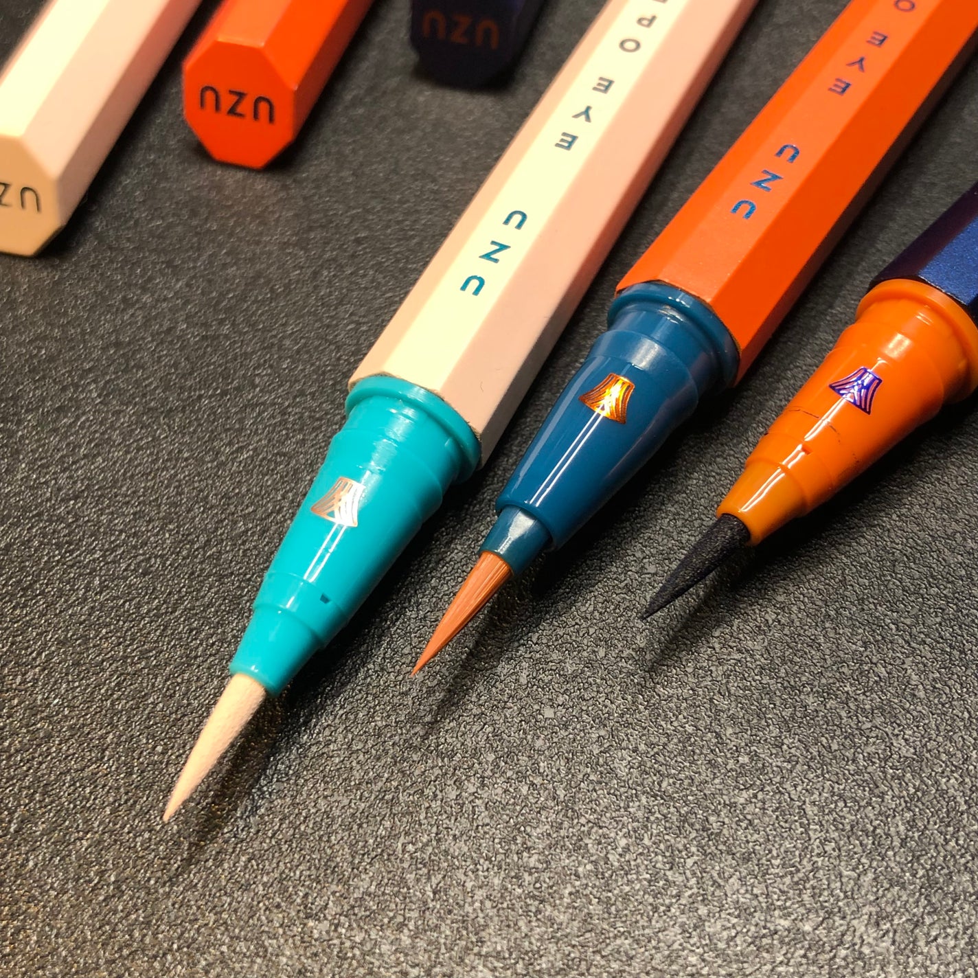 EYE OPENING LINER/UZU BY FLOWFUSHI/アイライナーを使ったクチコミ(4枚目)