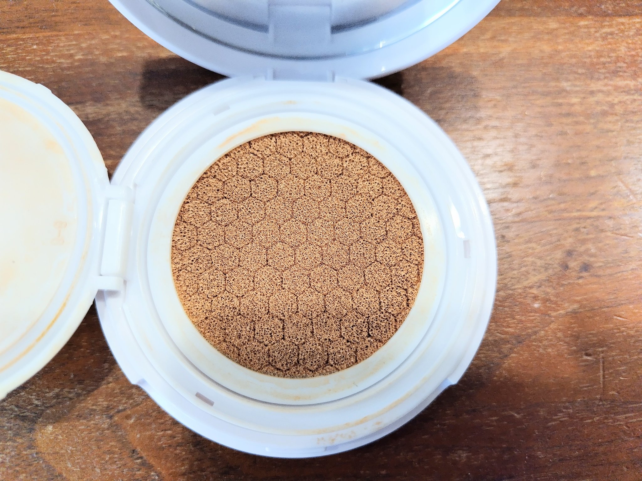 アイデイト クッションファンデーション 02 ライトベージュ/IDATE/クッションファンデーションを使ったクチコミ（2枚目）