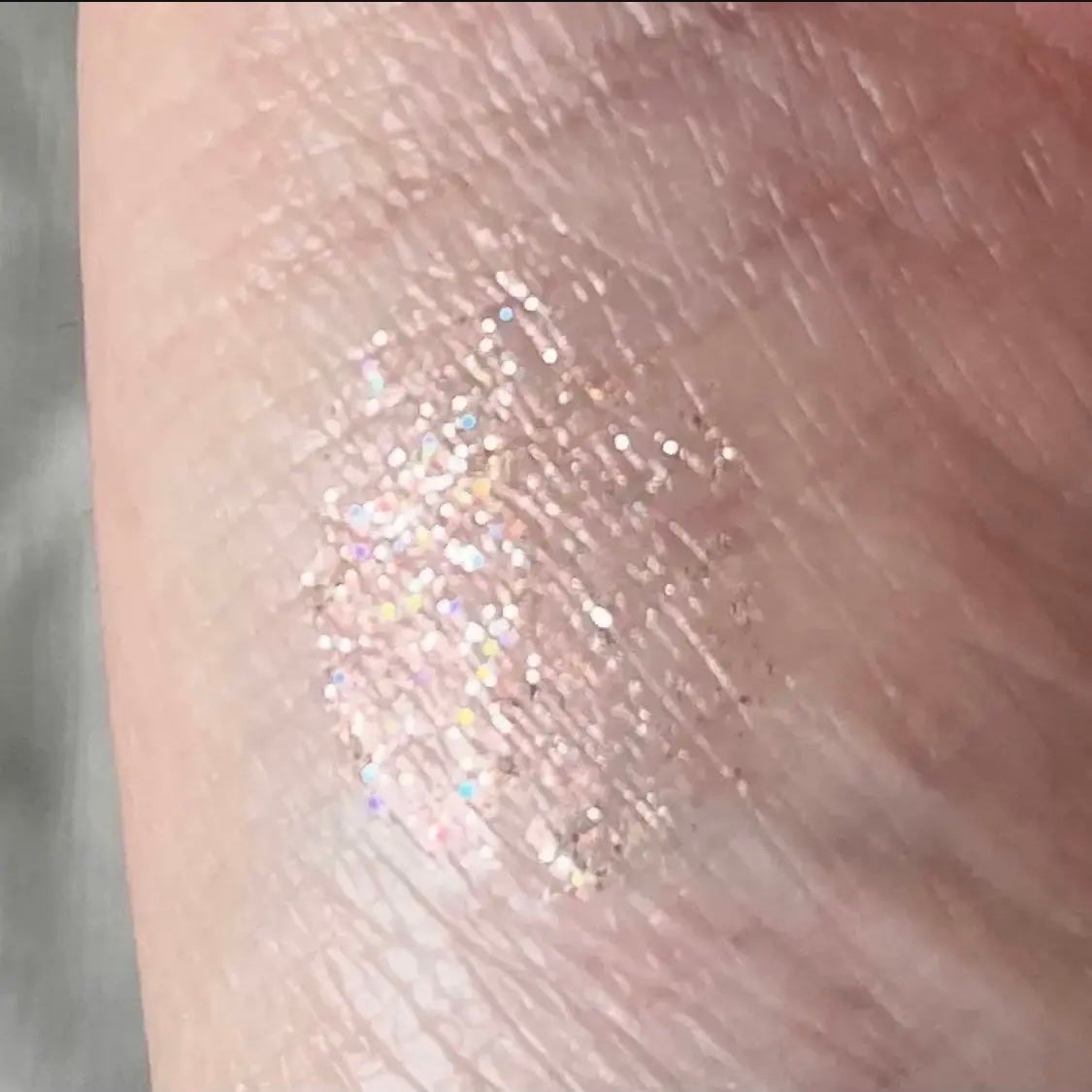 シピシピ グリッター イルミネーションライナー S/CipiCipi/リキッドアイライナーを使ったクチコミ(3枚目)