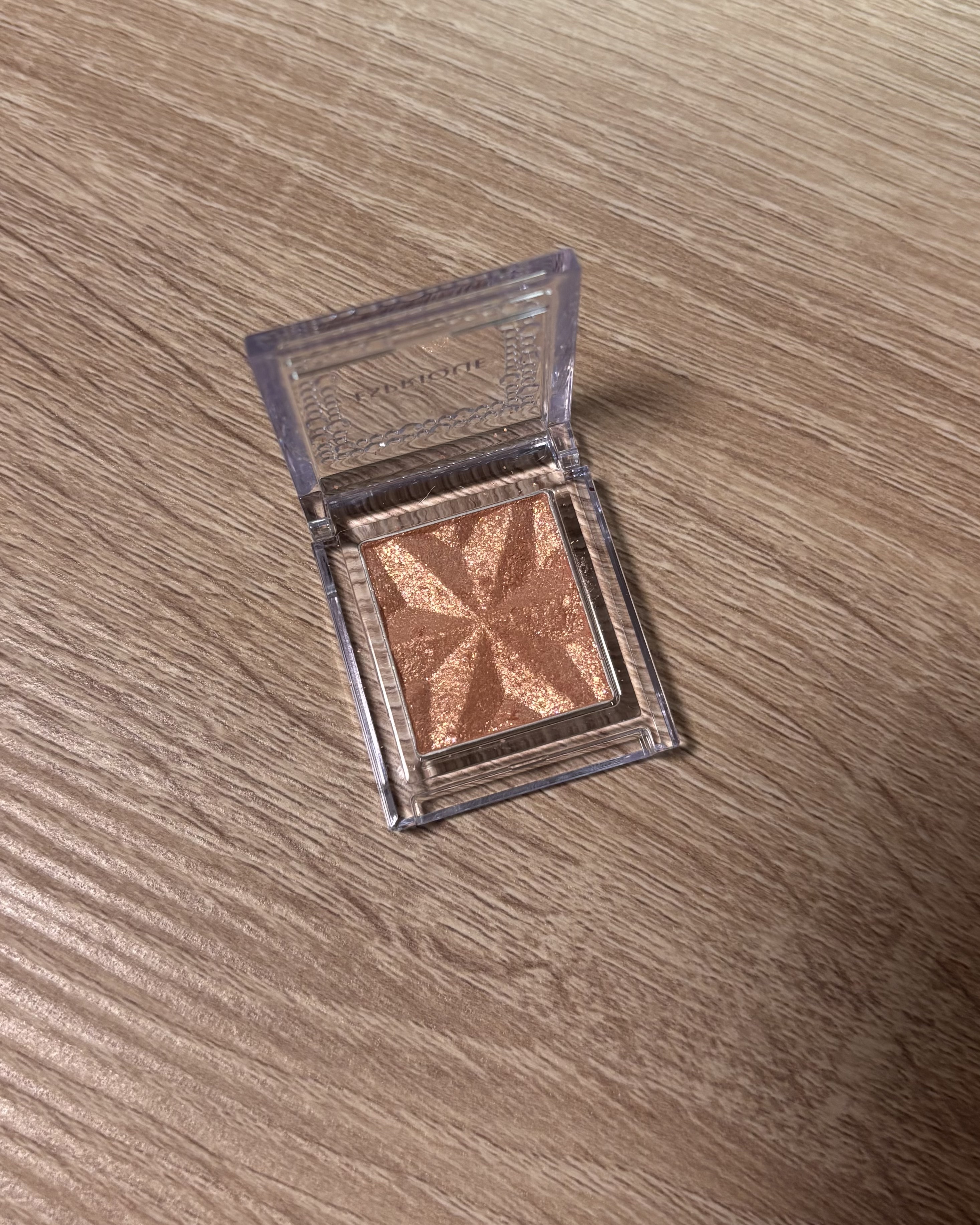 セレクト アイカラー Ｎ/ESPRIQUE/単色アイシャドウを使ったクチコミ（2枚目）