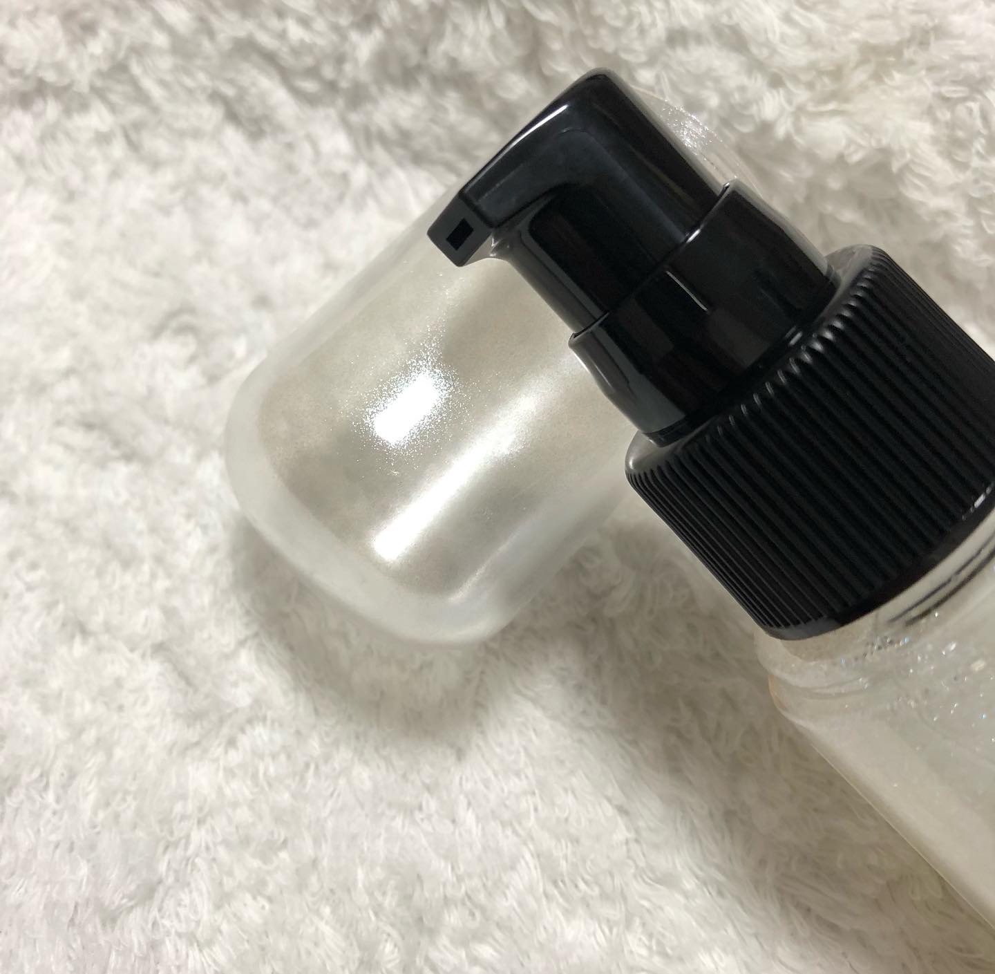 ザ・プロダクト　プリズムミラーオイル ＜ヘアオイル・スキンオイル＞/ザ・プロダクト/ヘアオイルを使ったクチコミ（2枚目）