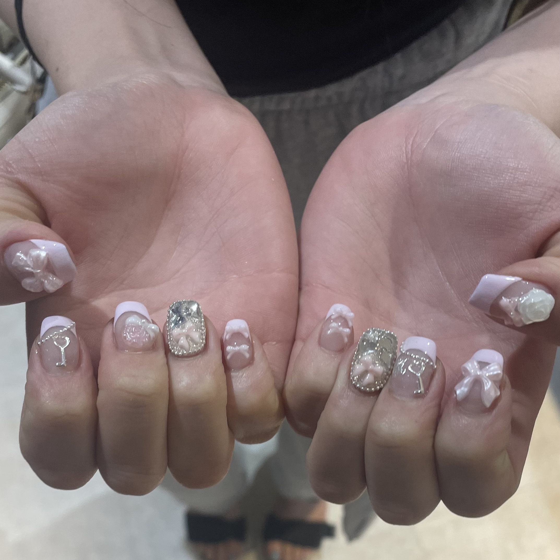 #ネイル,#ジェルネイル,#キラキラネイル,#簡単ネイル,#夏ネイル,#秋ネイル,#冬ネイル,#大人ネイル,#大人ネイル,#韓国ネイル,#フットネイルのネイルデザイン