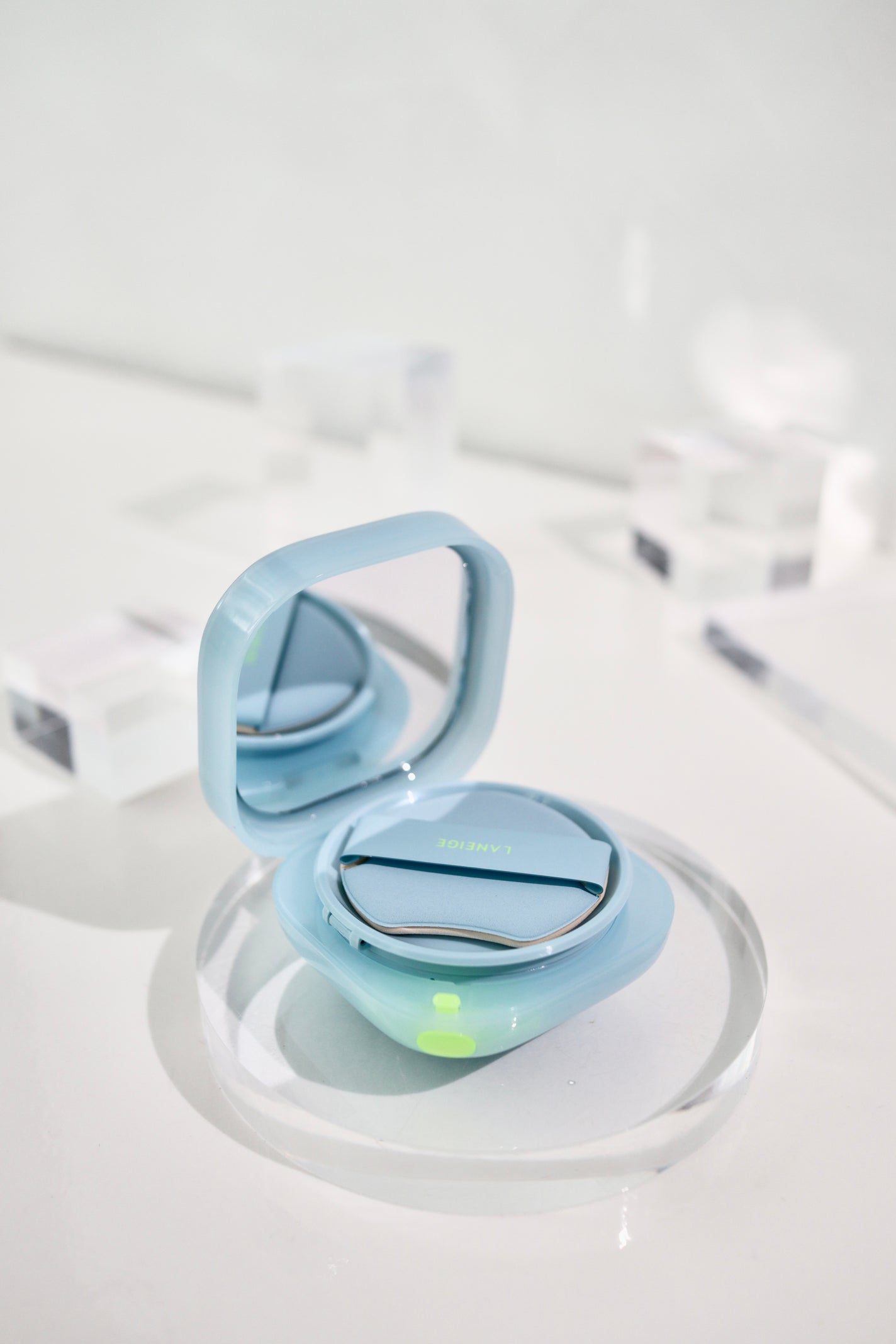 ラネージュ ネオクッション ミュイ /LANEIGE/クッションファンデーションを使ったクチコミ(2枚目)