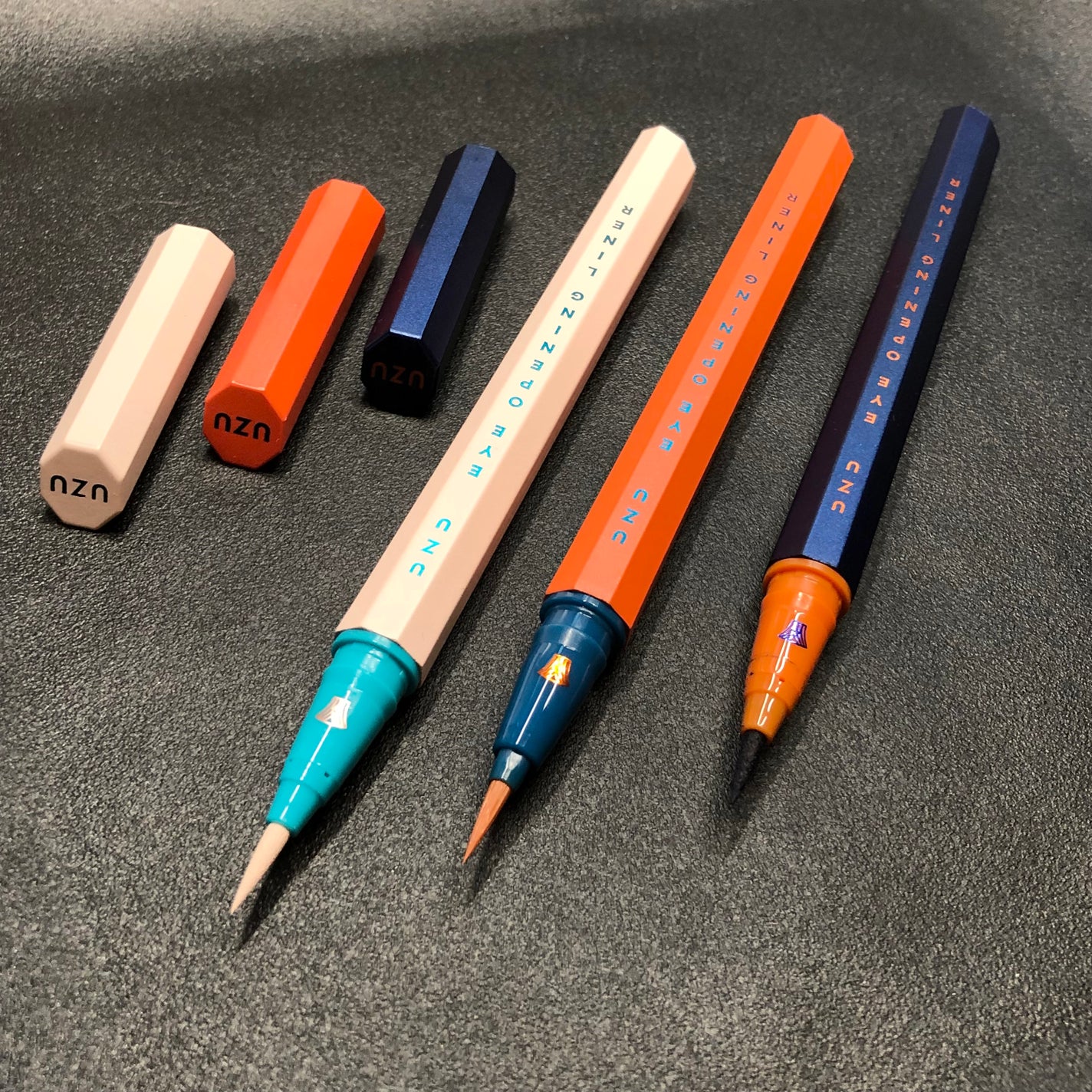 EYE OPENING LINER/UZU BY FLOWFUSHI/アイライナーを使ったクチコミ(3枚目)