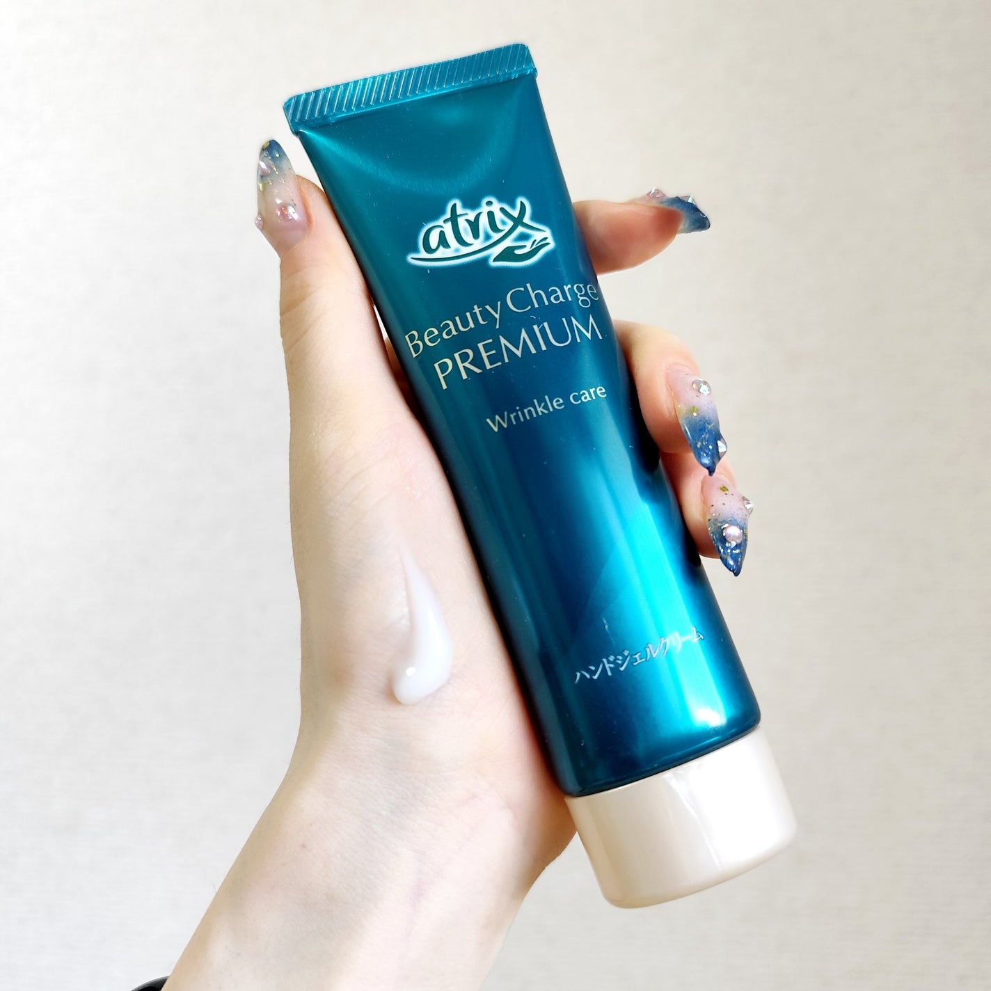 アトリックス ビューティーチャージプレミアム シワ改善 ハンドジェルクリーム 無香料/アトリックス/ハンドクリームを使ったクチコミ(5枚目)