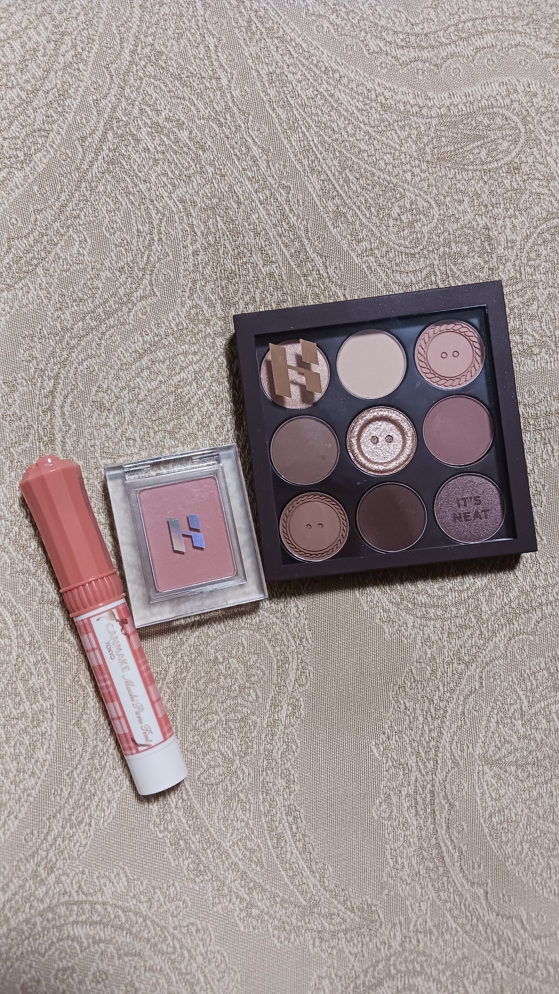 マイフェイブムードアイパレット 9カラー/HOLIKA HOLIKA/アイシャドウパレットを使ったクチコミ（1枚目）