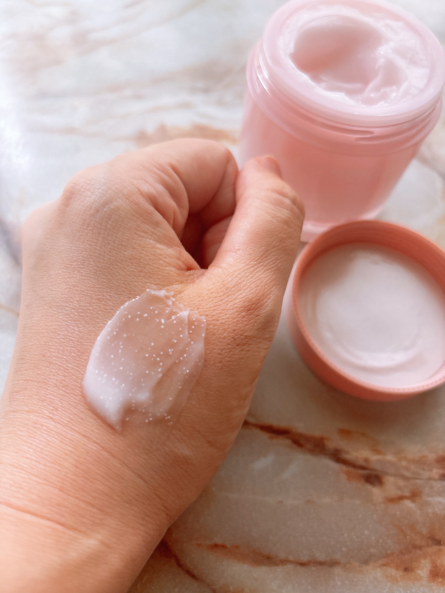 バウンシースリーピングマスク/LANEIGE/フェイスクリームを使ったクチコミ（3枚目）