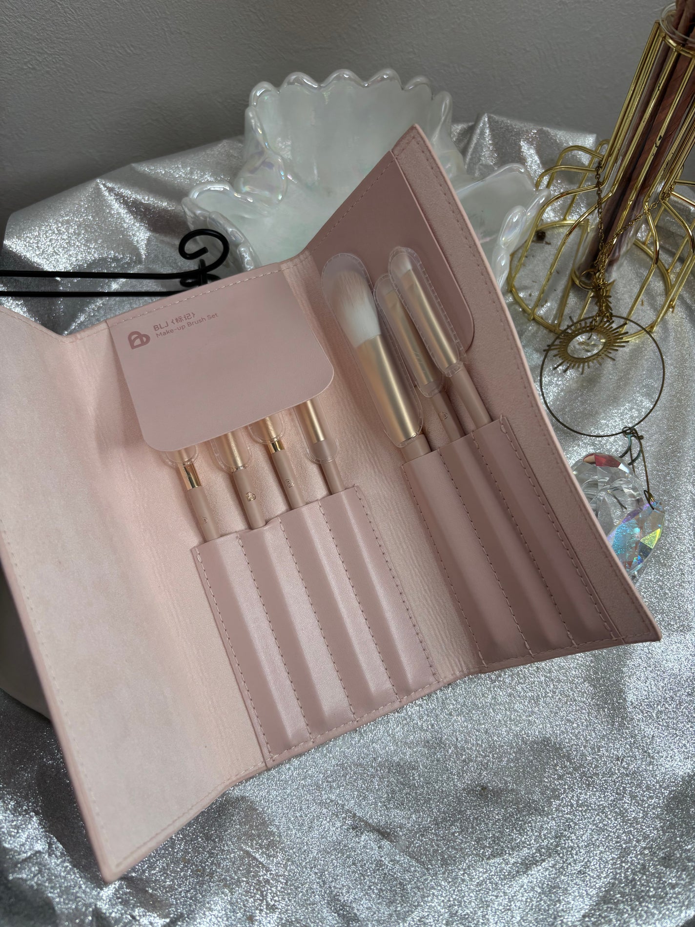 ちゃんまぃ on LIPS 「\速報!/かわいすぎるブラシでメイクがもっと楽しくなる件🥺🌸み..」(2枚目)