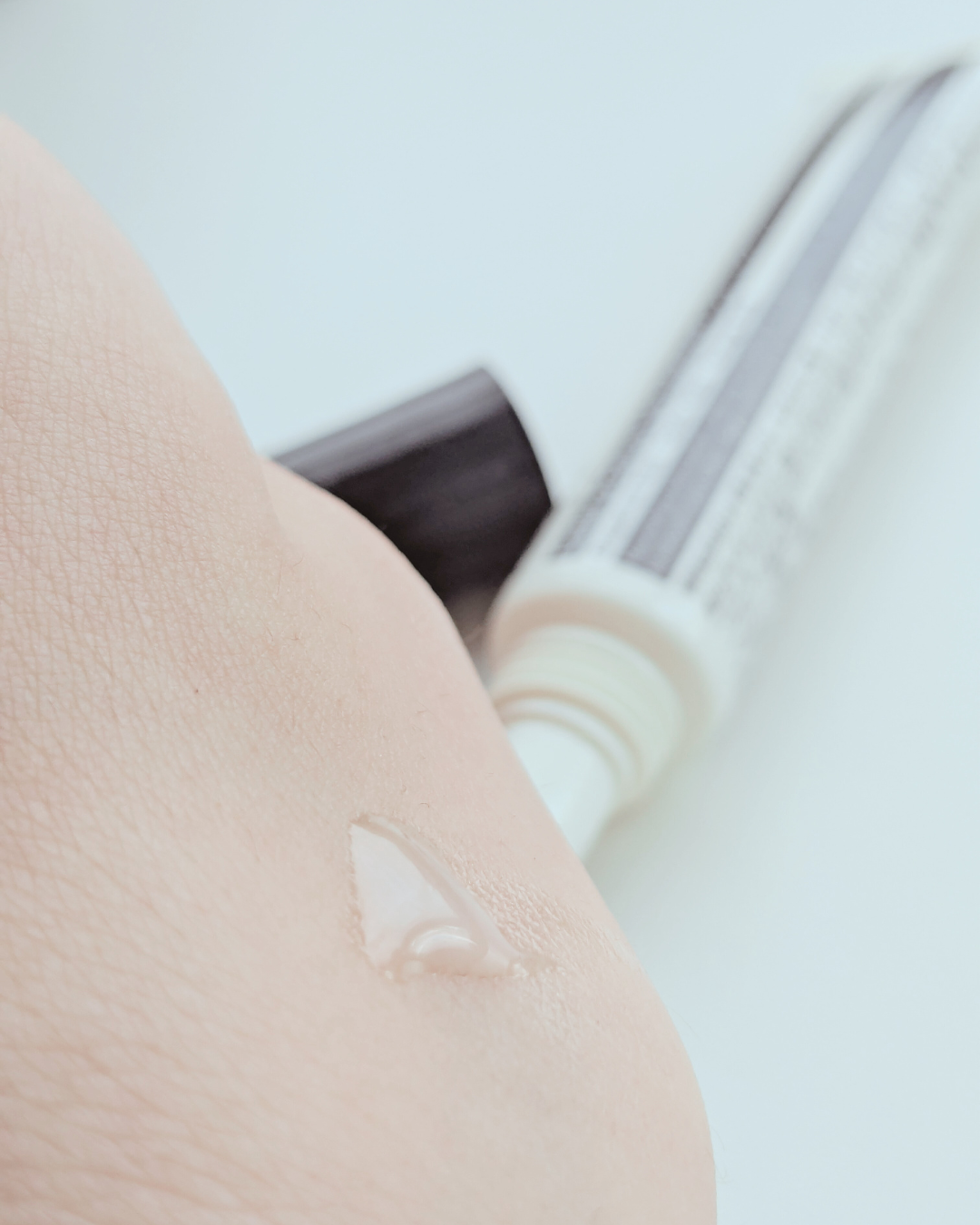 Cedar & Citrus Lip Treatment/Aesop/リップ美容液を使ったクチコミ(3枚目)