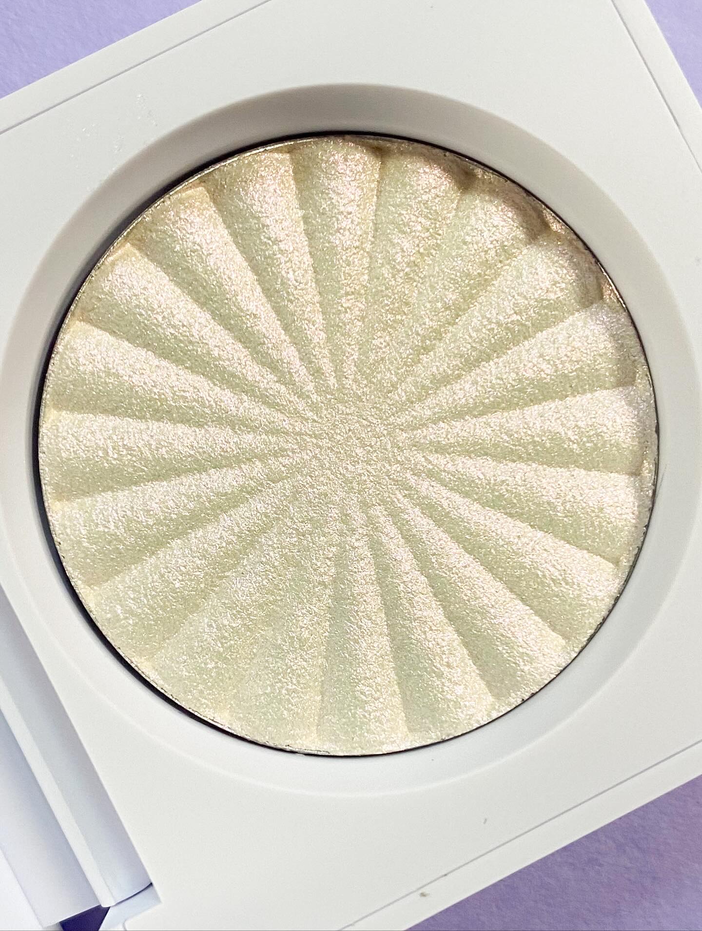 OFRA mini Highlighter/Ofra Cosmetics/パウダーハイライトを使ったクチコミ（2枚目）