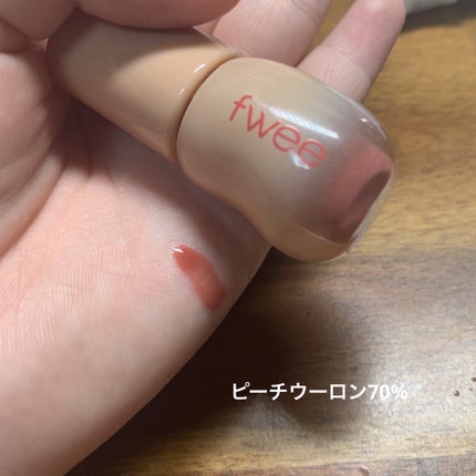 フィー 3Dボリューミンググロス/fwee/リップグロスを使ったクチコミ(4枚目)