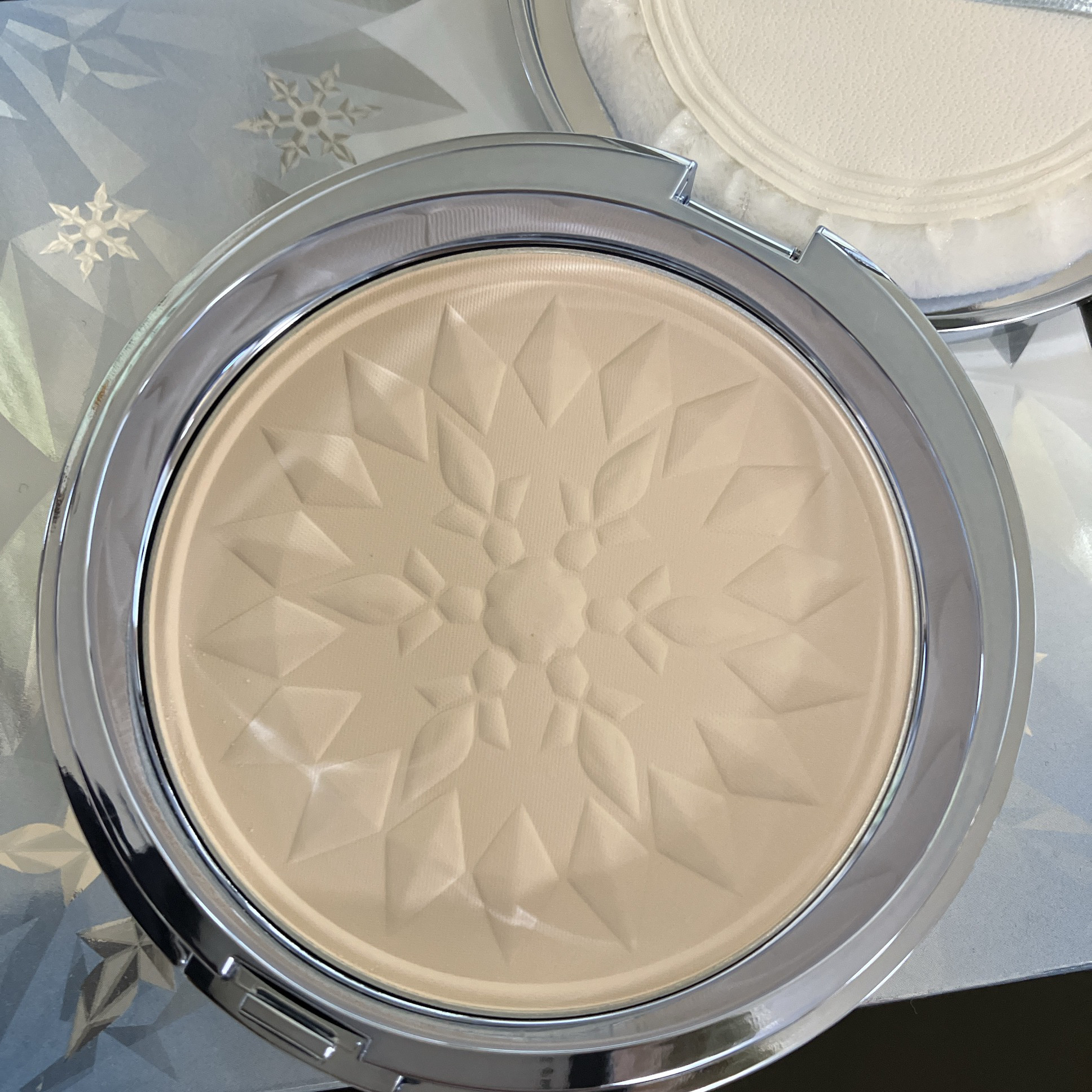 プレシャススノーⅢ/雪肌精/プレストパウダーを使ったクチコミ（2枚目）