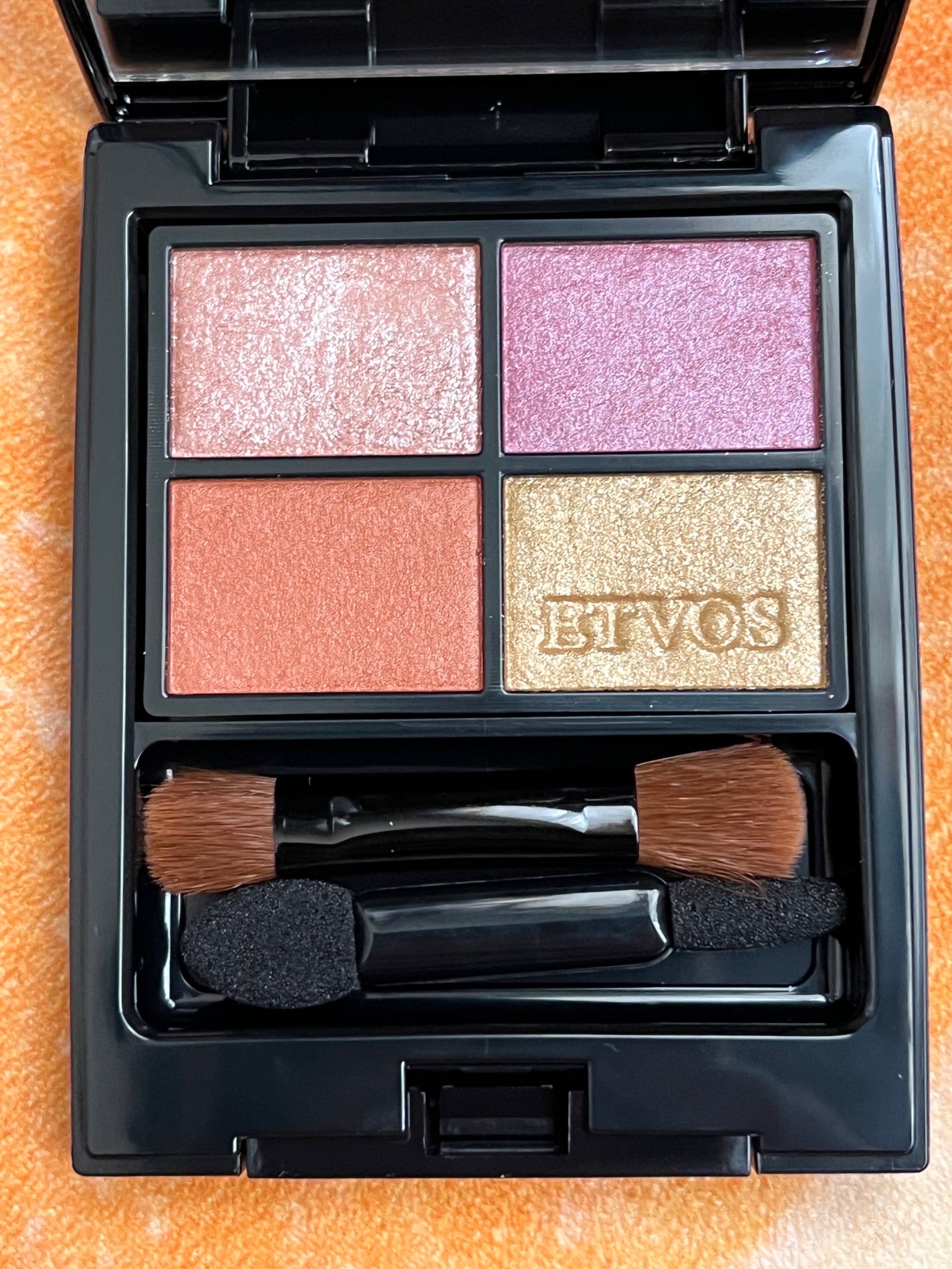 ミネラルクラッシィシャドー/エトヴォス/アイシャドウパレットを使ったクチコミ(2枚目)