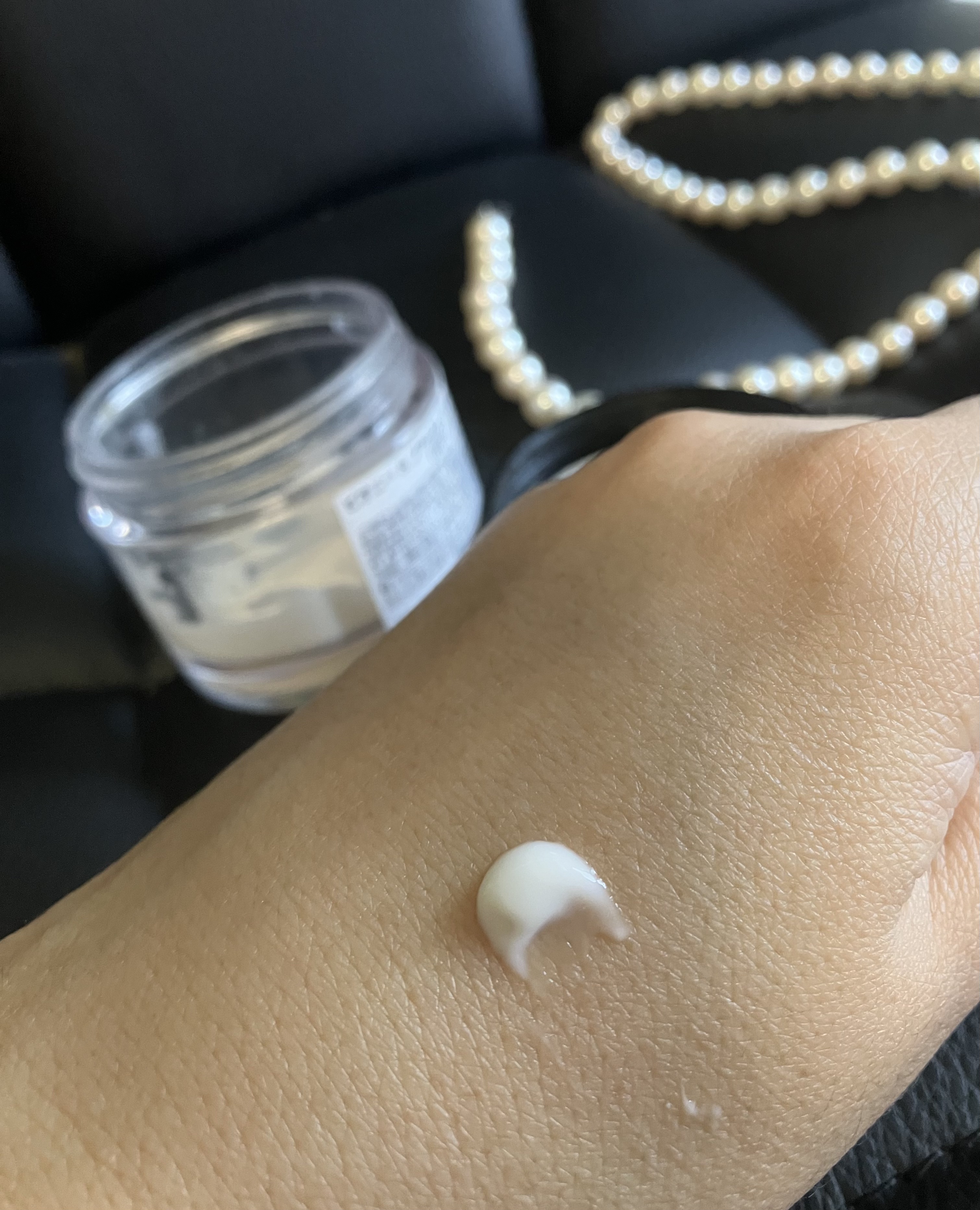 Jo MALONE LONDON ピオニー&ブラッシュ スエード ボディ クレームのクチコミ「今年の夏は暑すぎたので香りが強めのやつは使う気になれなかったけど、なんとなく暑さがやわらいでき.....」（2枚目）