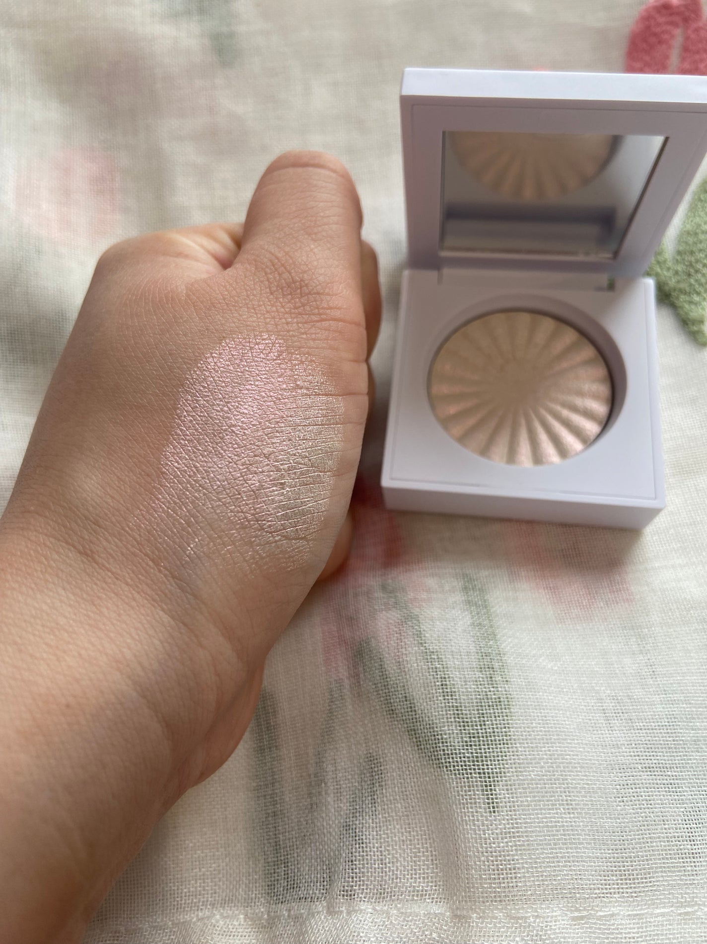 OFRA mini Highlighter/Ofra Cosmetics/パウダーハイライトを使ったクチコミ(2枚目)
