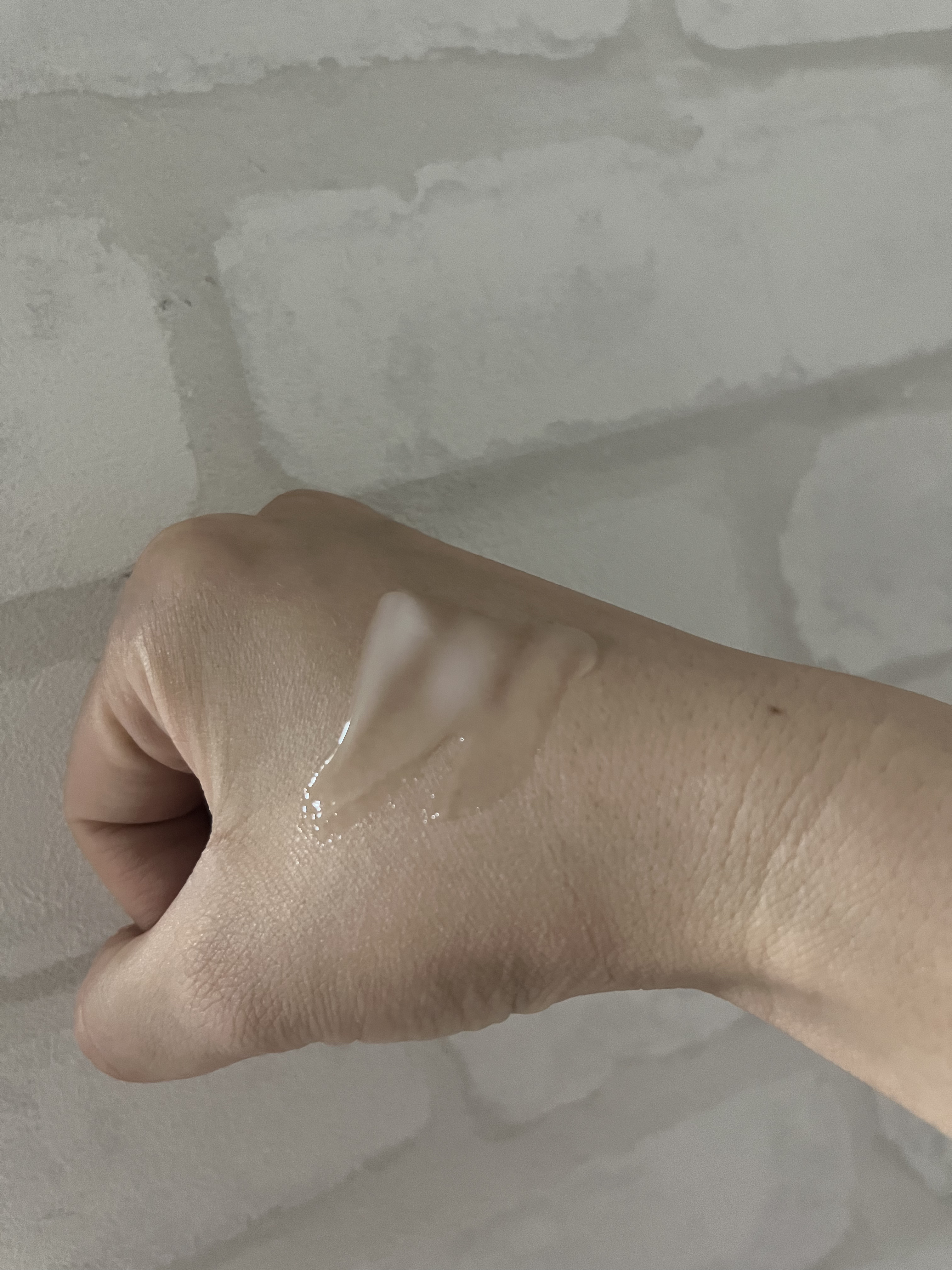 ハトムギ保湿ジェル(ナチュリエ スキンコンディショニングジェル)/ナチュリエ/美容液を使ったクチコミ（3枚目）