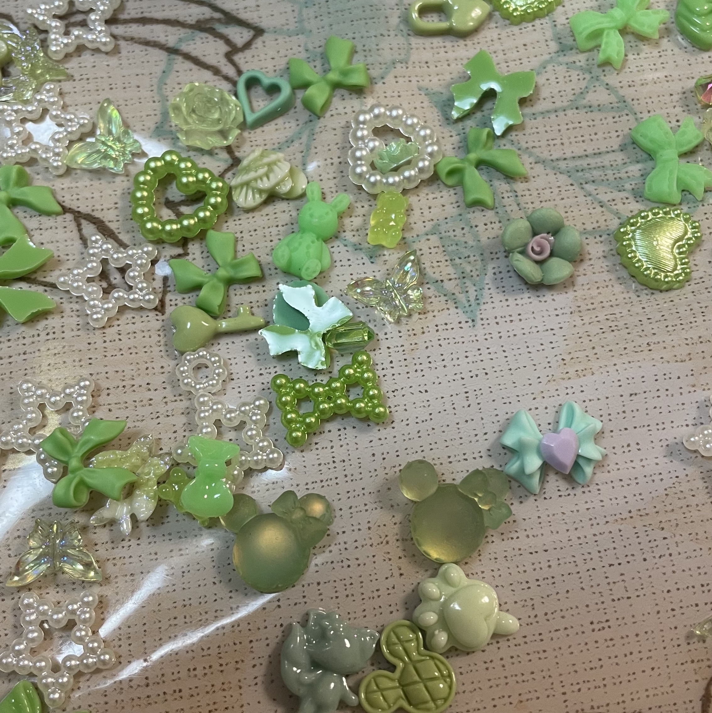 #ネイル,#ジェルネイル,#キラキラネイル,#簡単ネイル,#夏ネイル,#秋ネイル,#冬ネイル,#大人ネイル,#大人ネイル,#韓國ネイル,#フットネイルのネイルデザイン