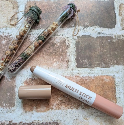 アイムマルチスティック デュアル/i’m meme/シェーディングを使ったクチコミ(2枚目)