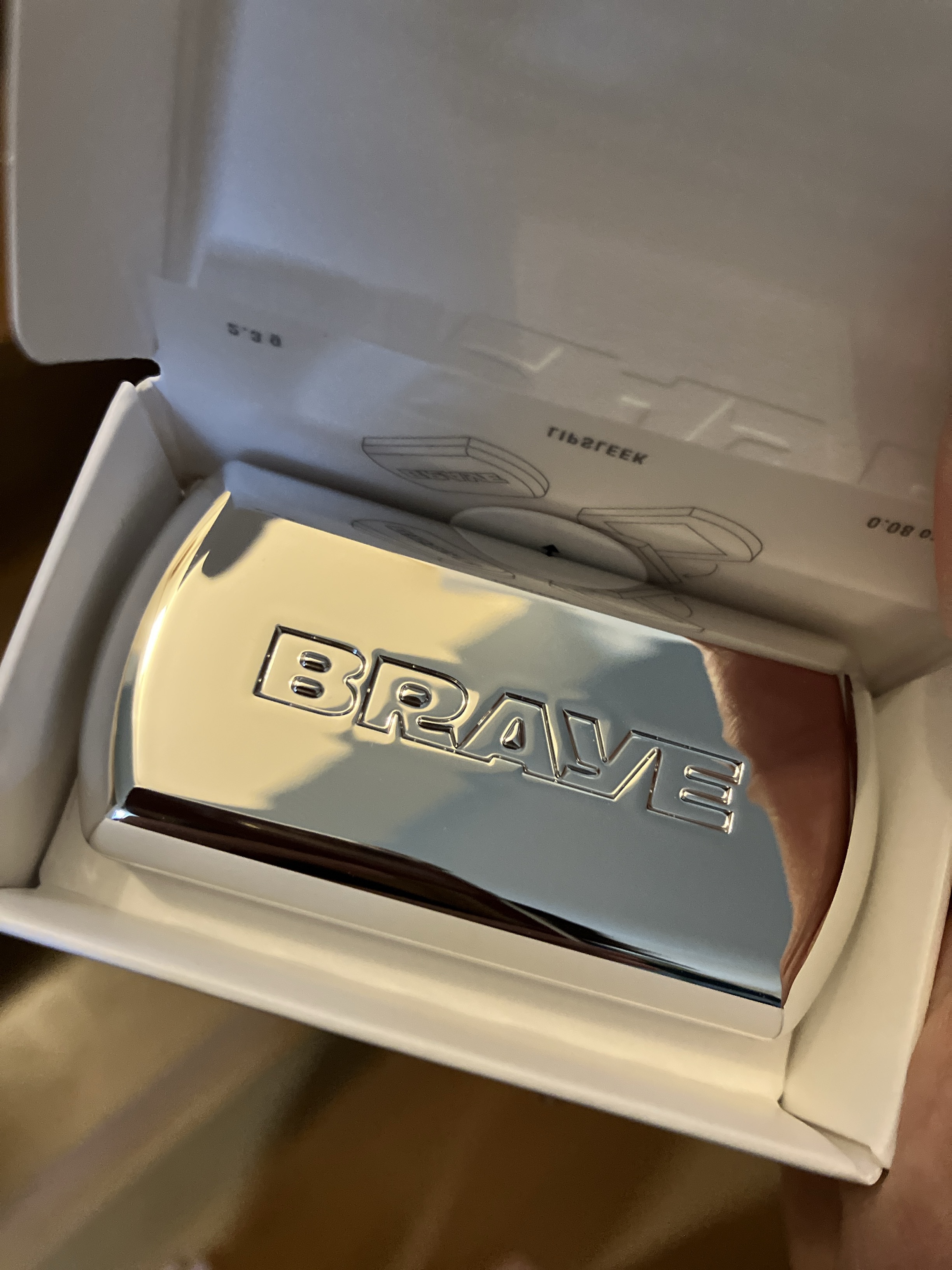 BRAYE リップスリーク ロングストラップセットのクチコミ「 セブンで売っているミニサイズでラフリーを買ったら色味がオシャレで良かったのでボールドネスを追.....」（1枚目）