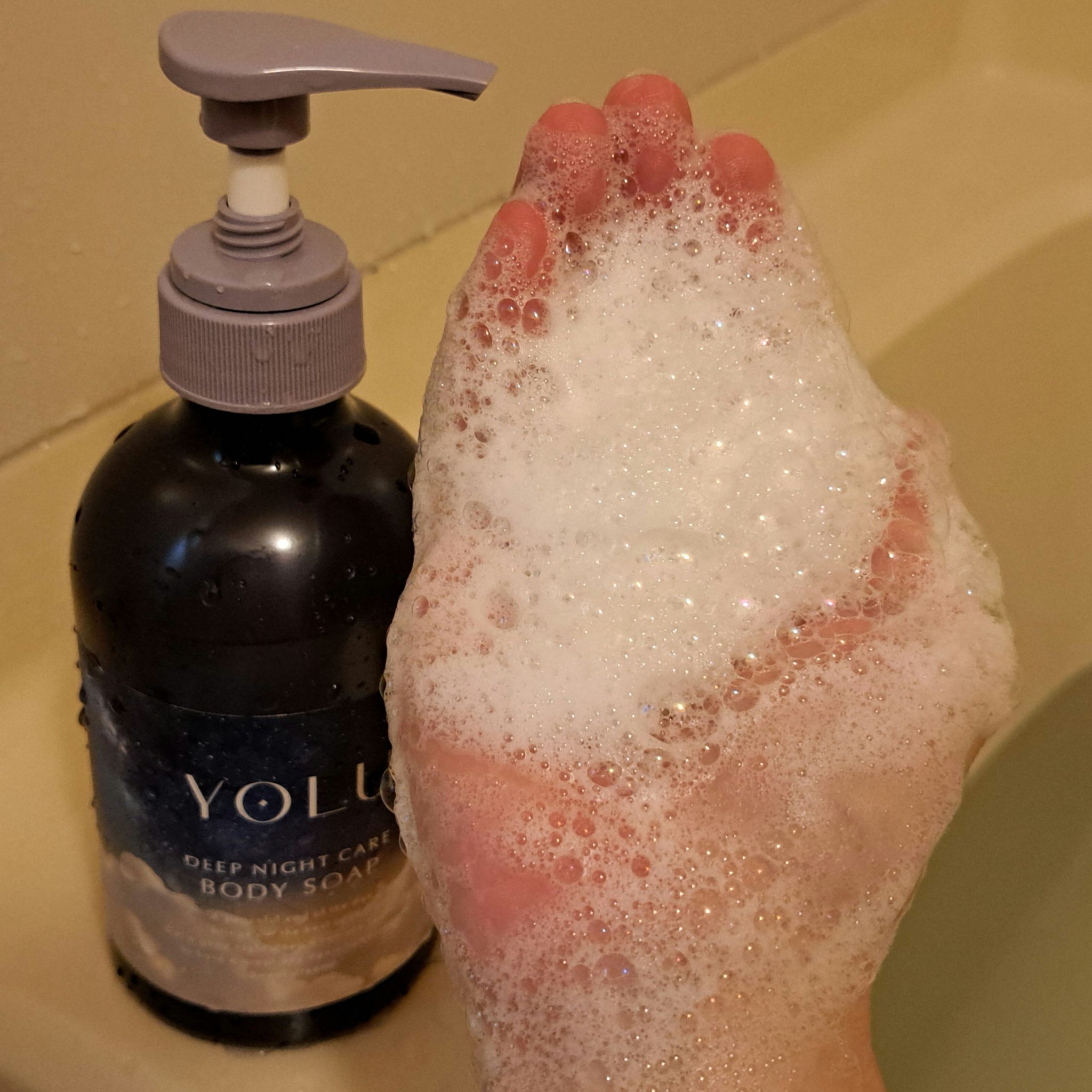ヨル　ディープナイトケアボディソープ/YOLU/ボディソープを使ったクチコミ（3枚目）