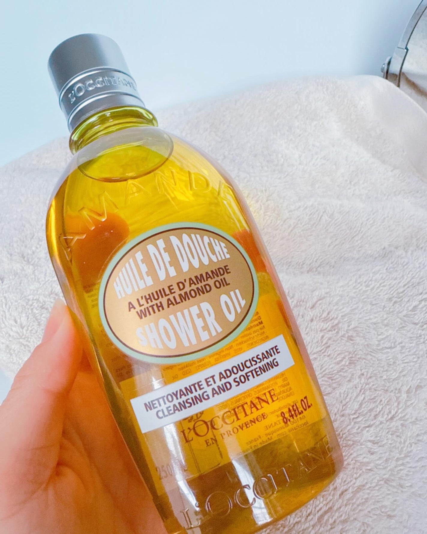 アーモンド モイスチャライジングシャワーオイル/L'OCCITANE/ボディソープを使ったクチコミ(2枚目)