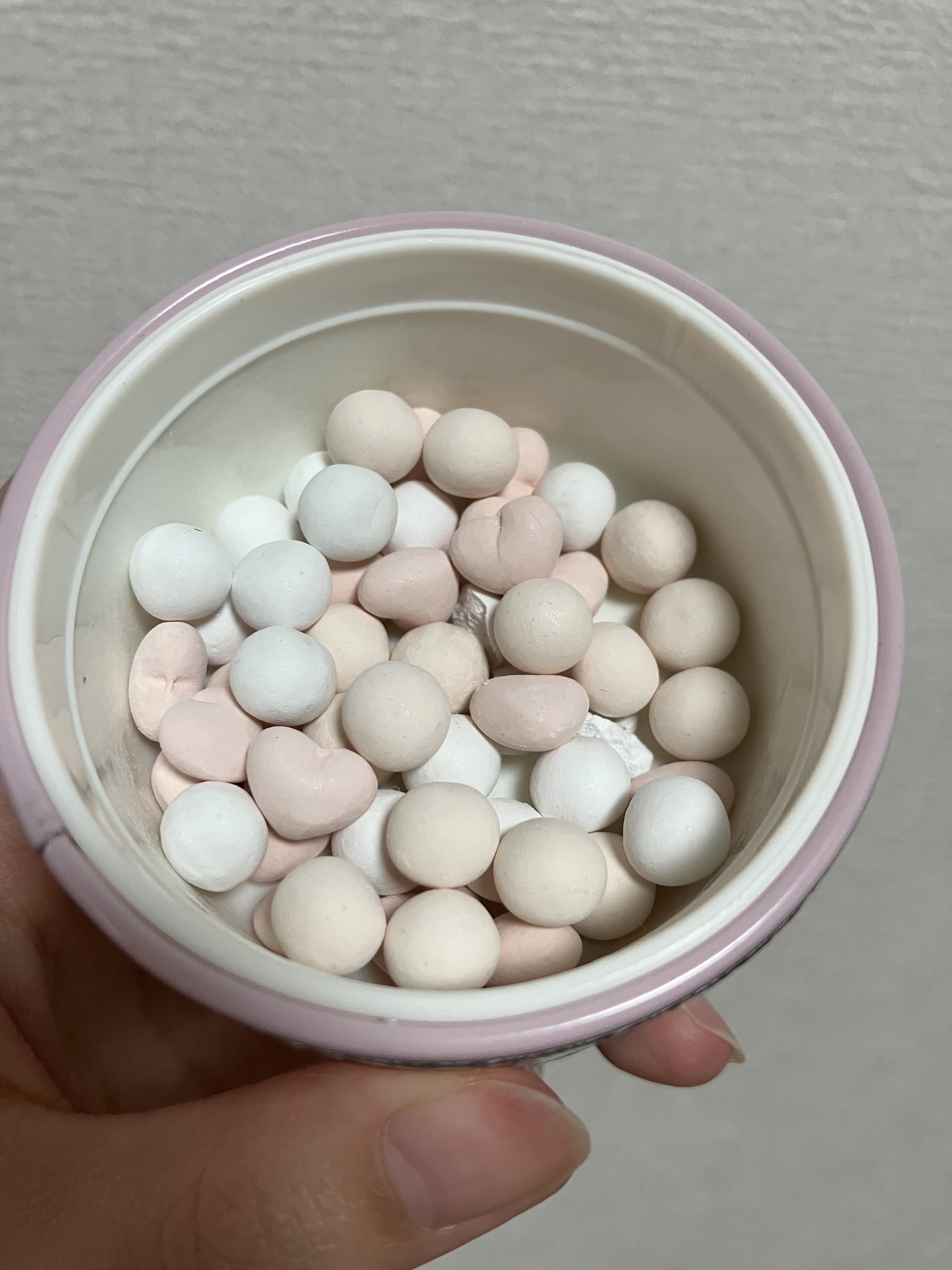 アントワネットペルルフェイスパウダー 01 ピンクシャトー/MilleFée/ルースパウダーを使ったクチコミ（2枚目）