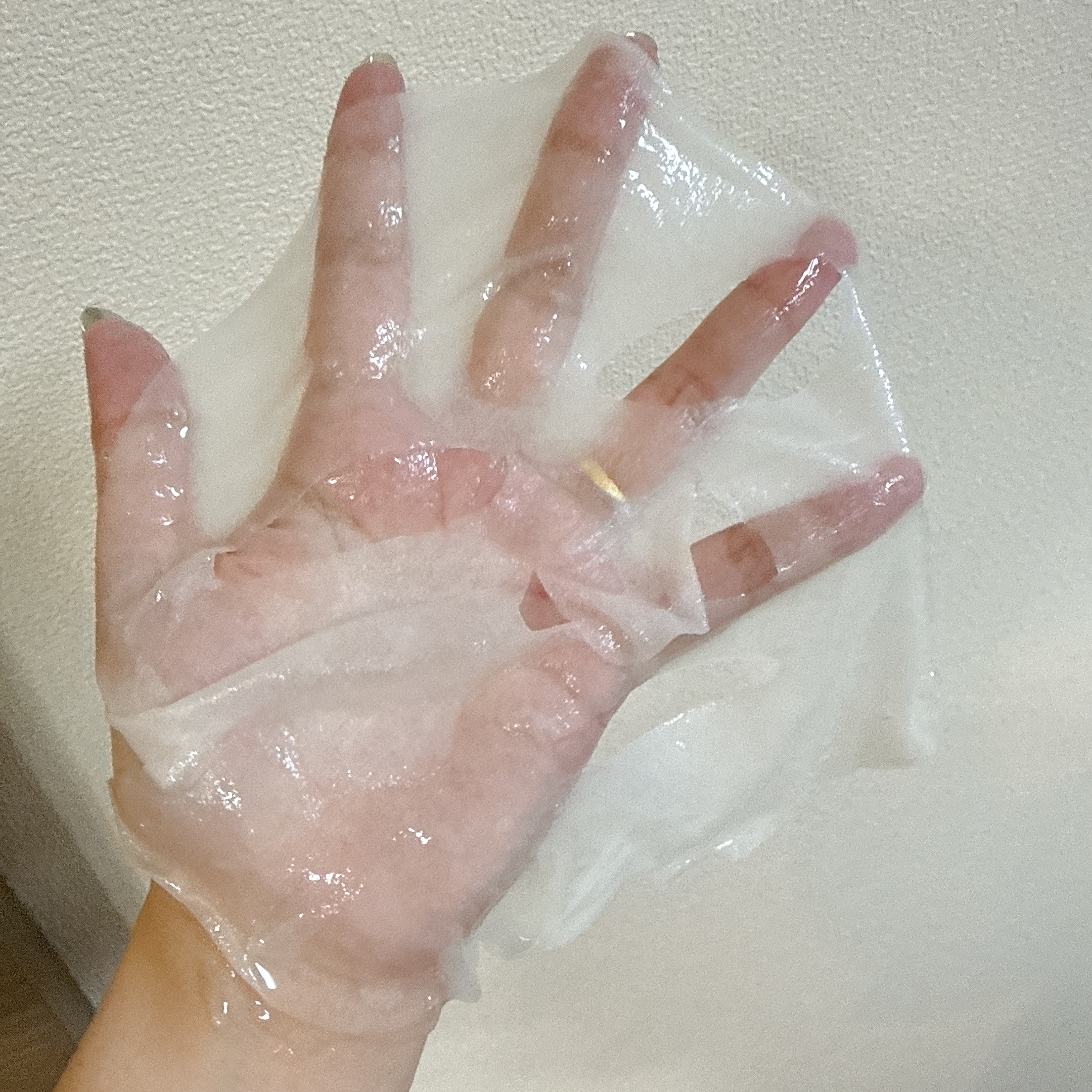 コラーゲンエッセンシャルマスク 1枚/MEDIHEAL/シートマスク・パックを使ったクチコミ（2枚目）