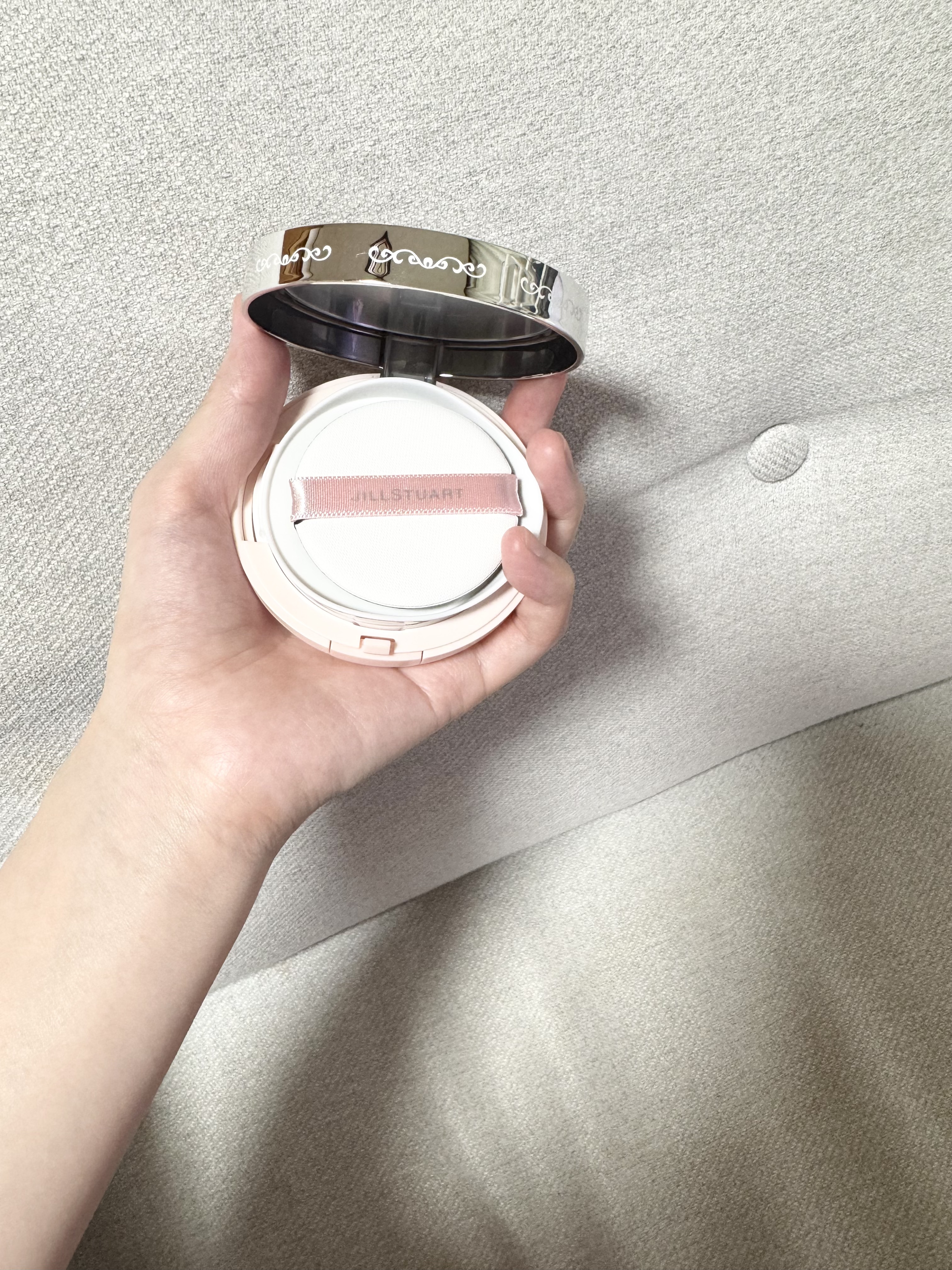 ピュアエッセンス クッションコンパクト 101 linen/JILL STUART/クッションファンデーションを使ったクチコミ（1枚目）